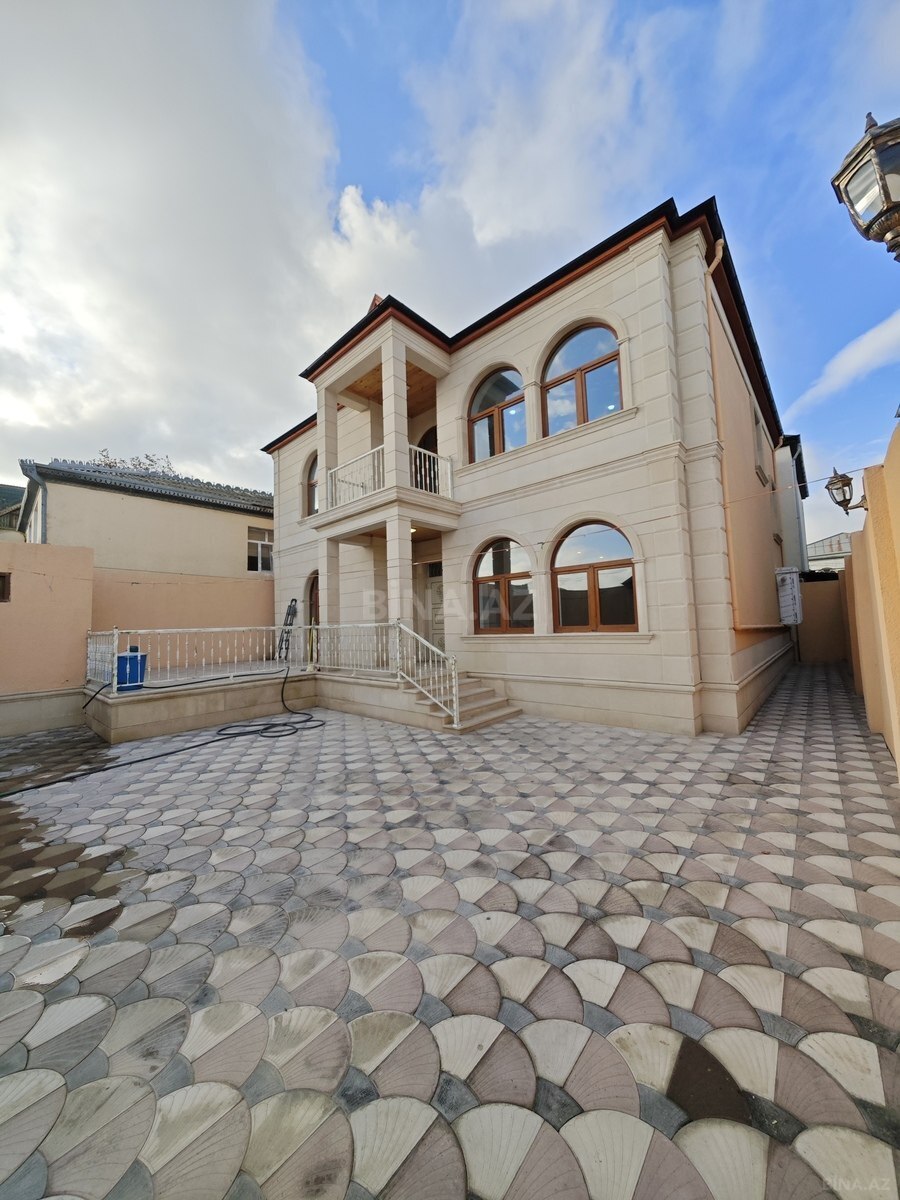 6 otaqlı həyət evi/bağ evi - Bakıxanov q. - 254 m² (1)