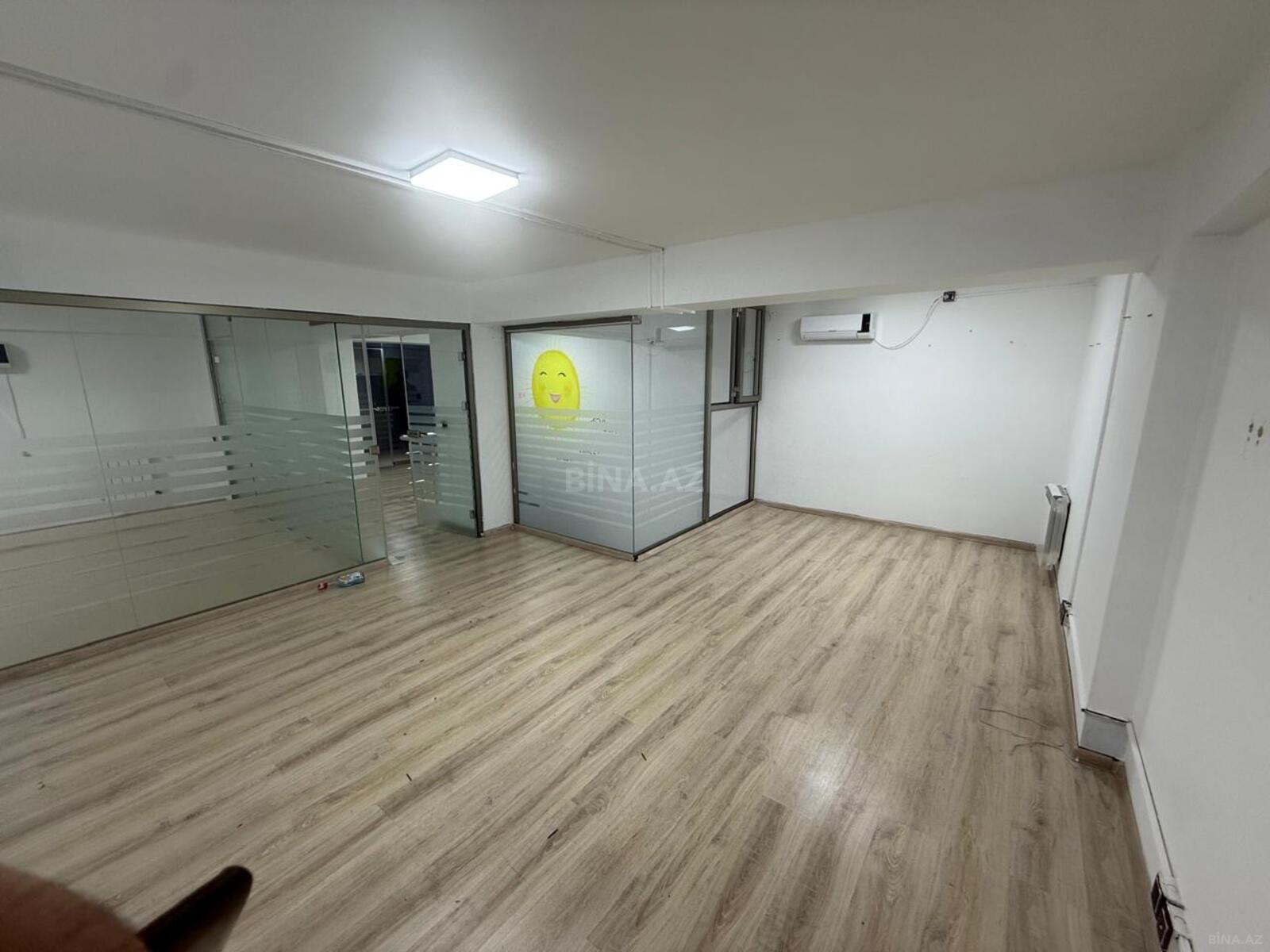 Obyekt - Ağ şəhər q. - 150 m² (16)