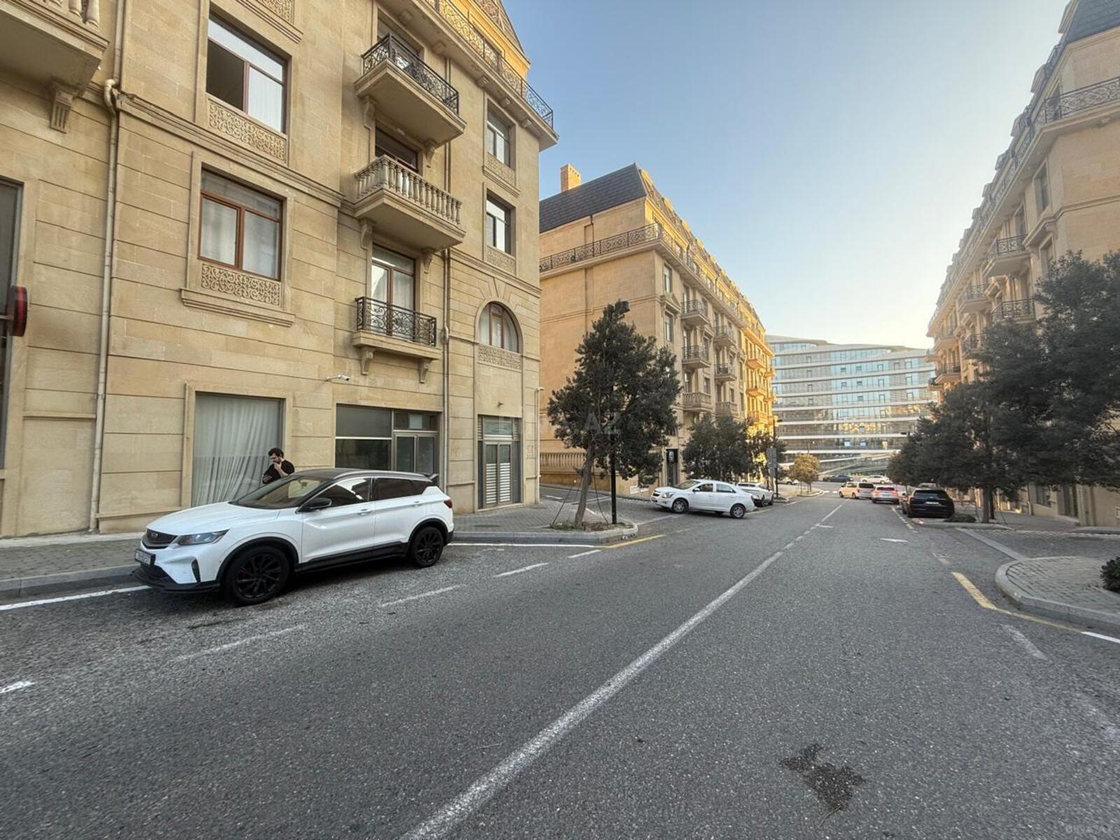 Obyekt - Ağ şəhər q. - 150 m² (23)