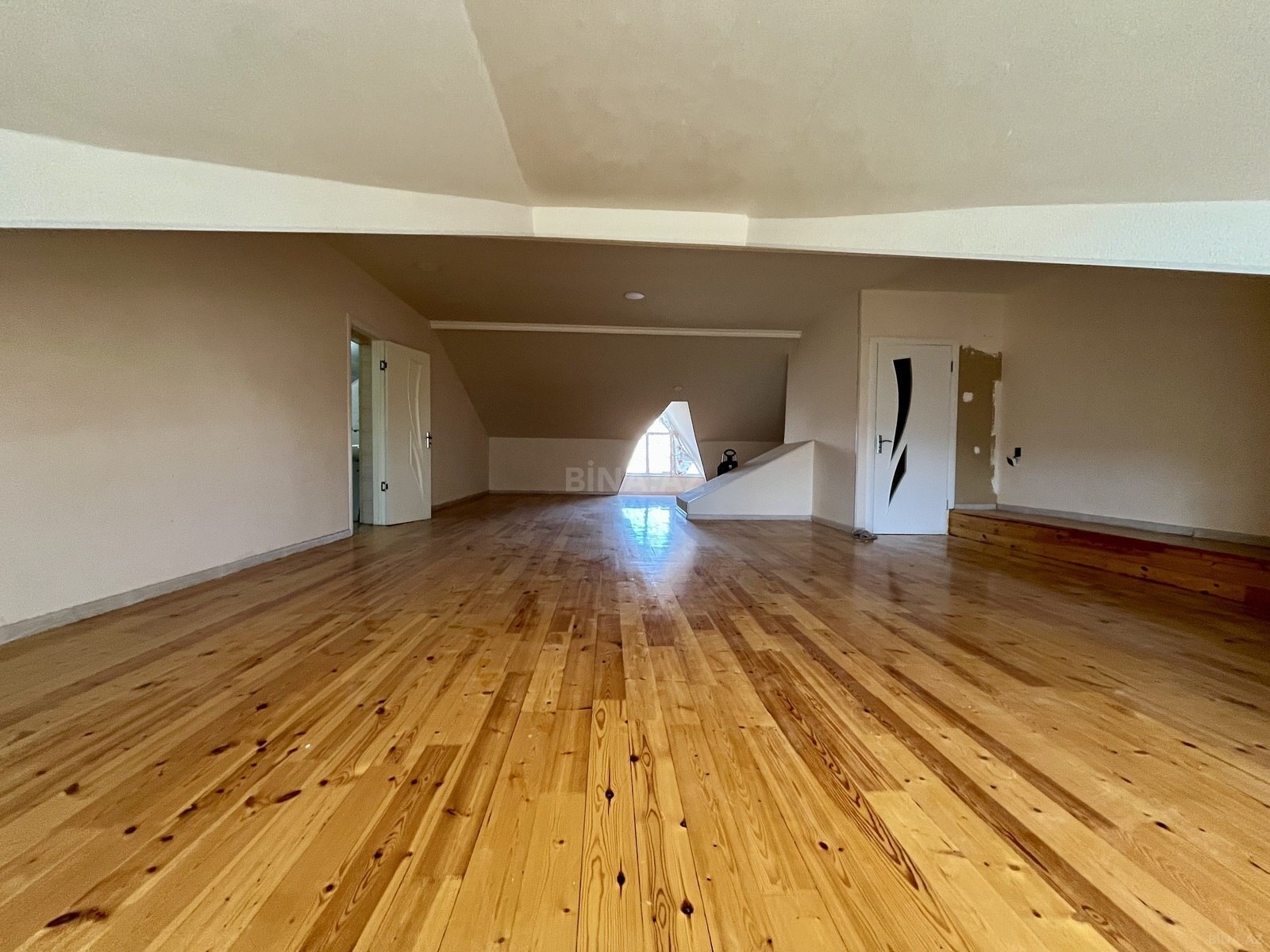 7 otaqlı həyət evi/bağ evi - Xırdalan - 380 m² (13)