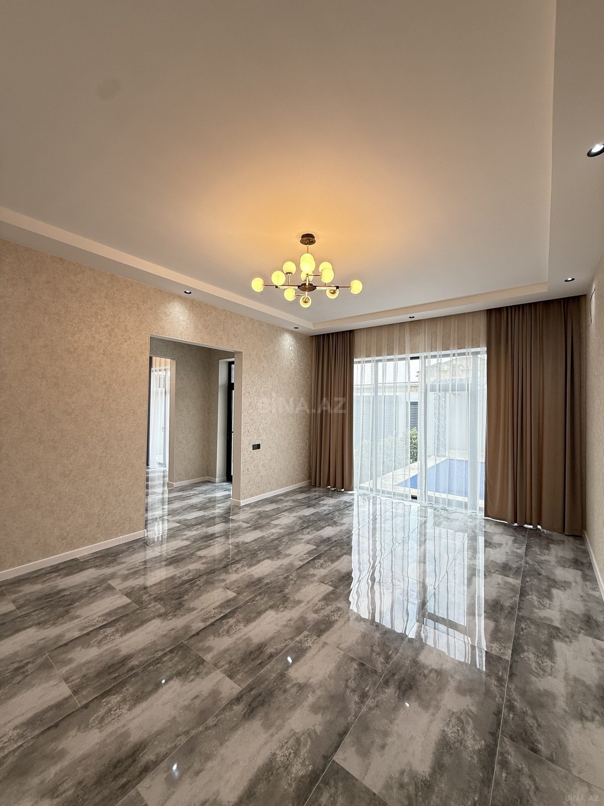 4 otaqlı həyət evi/bağ evi - Şüvəlan q. - 135 m² (15)
