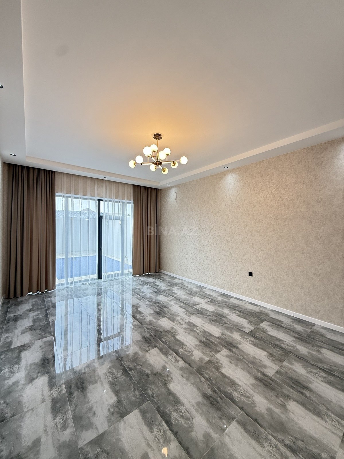 4 otaqlı həyət evi/bağ evi - Şüvəlan q. - 135 m² (14)