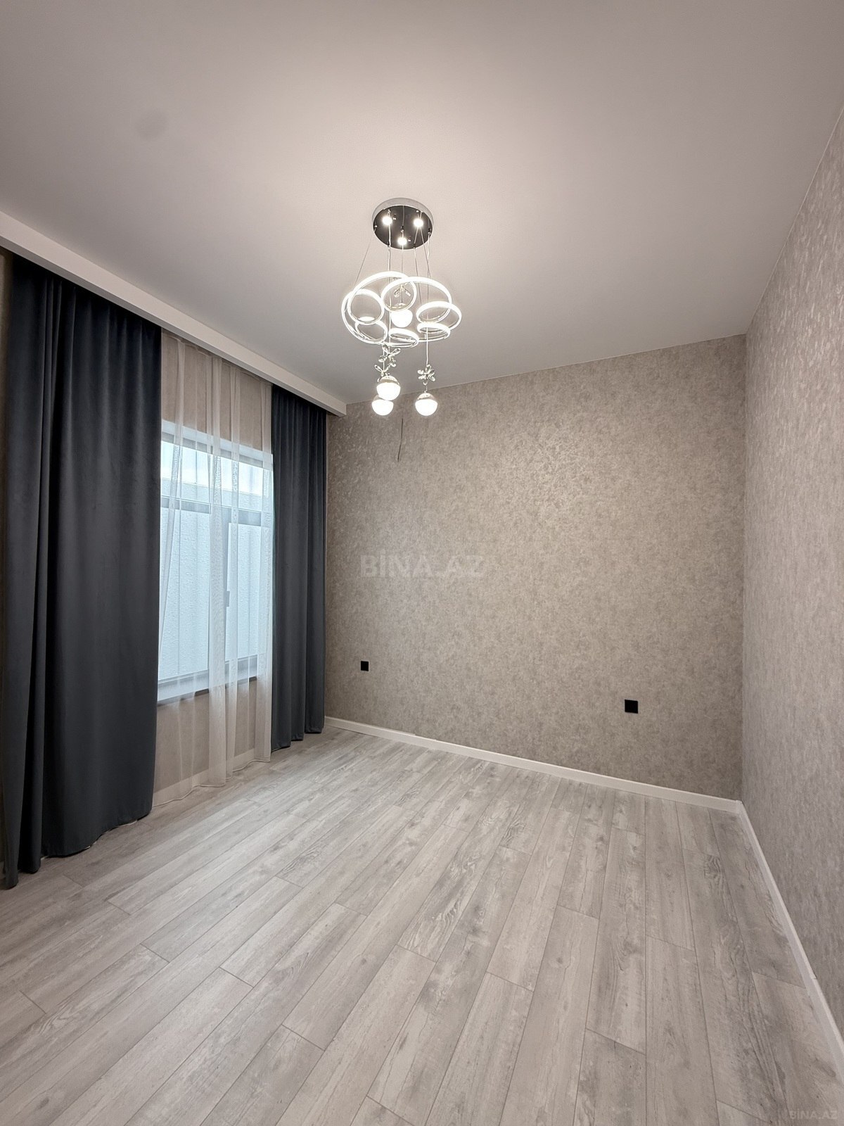 4 otaqlı həyət evi/bağ evi - Şüvəlan q. - 135 m² (20)