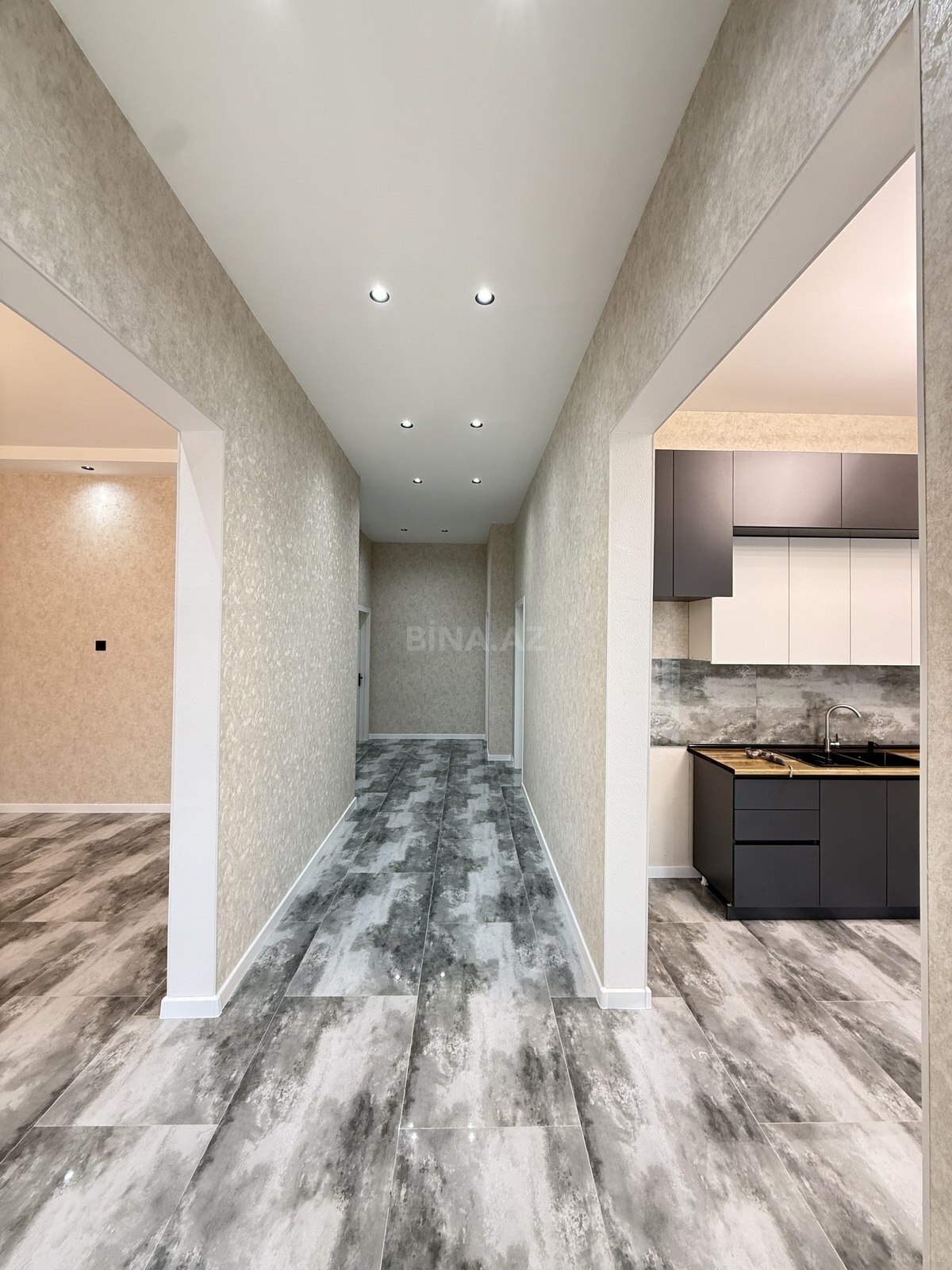 4 otaqlı həyət evi/bağ evi - Şüvəlan q. - 135 m² (11)