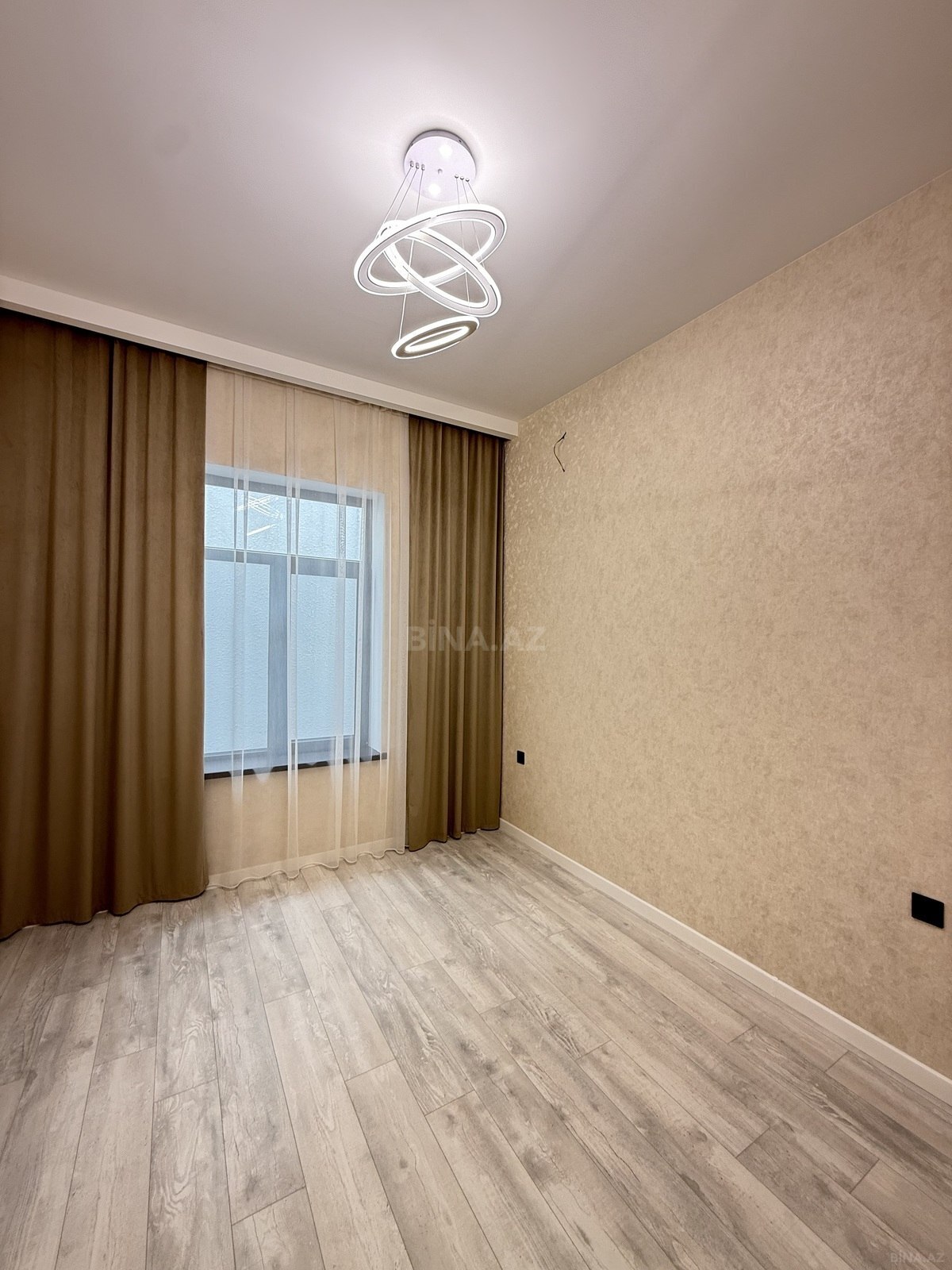 4 otaqlı həyət evi/bağ evi - Şüvəlan q. - 135 m² (19)