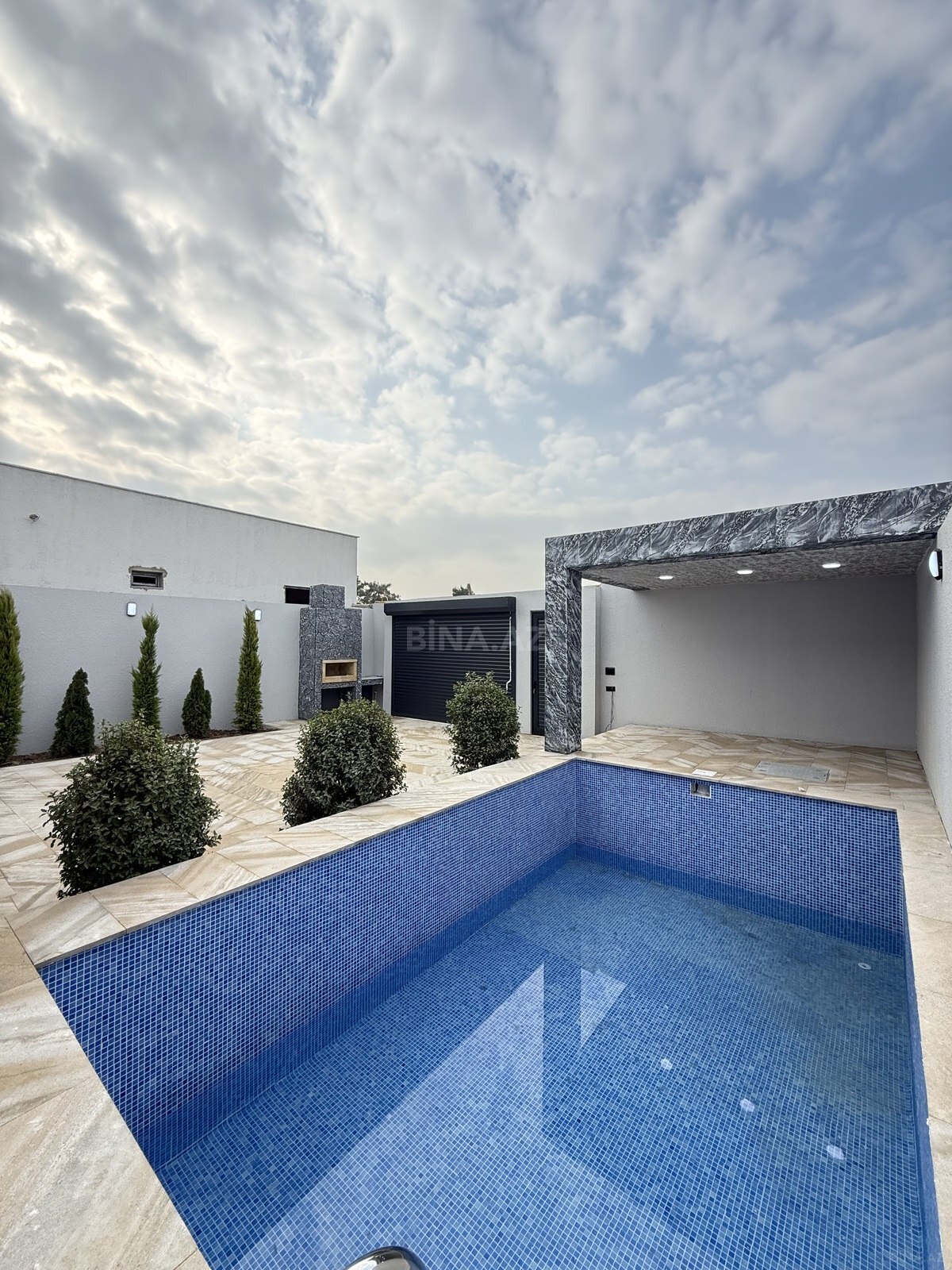 4 otaqlı həyət evi/bağ evi - Şüvəlan q. - 135 m² (6)