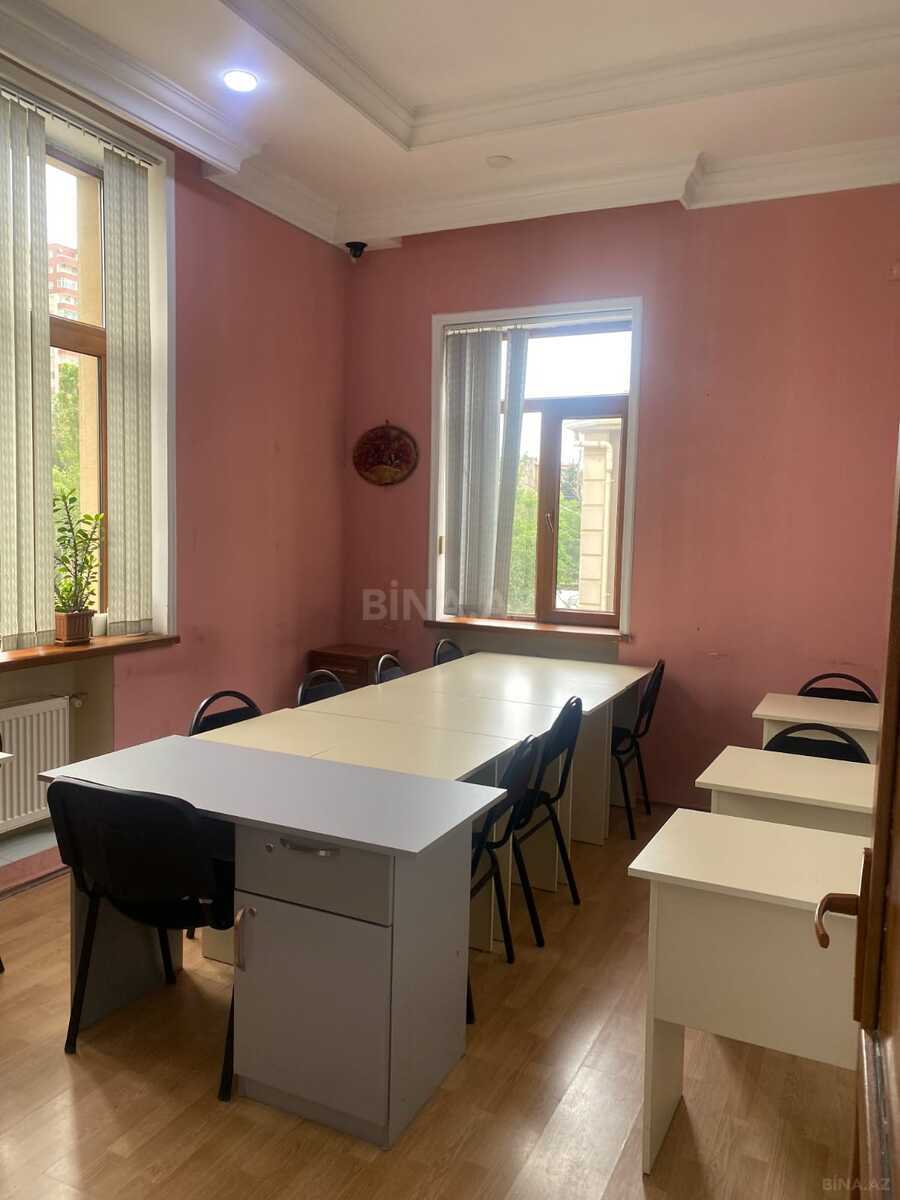 Объект - м. Азадлыг проспекти - 700.3 м² (25)