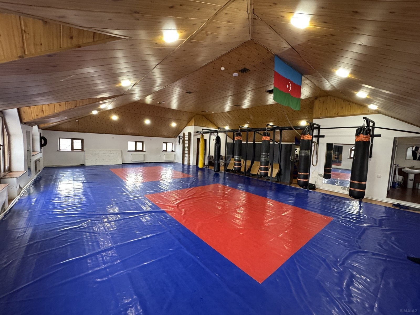 Объект - м. Азадлыг проспекти - 700.3 м² (27)