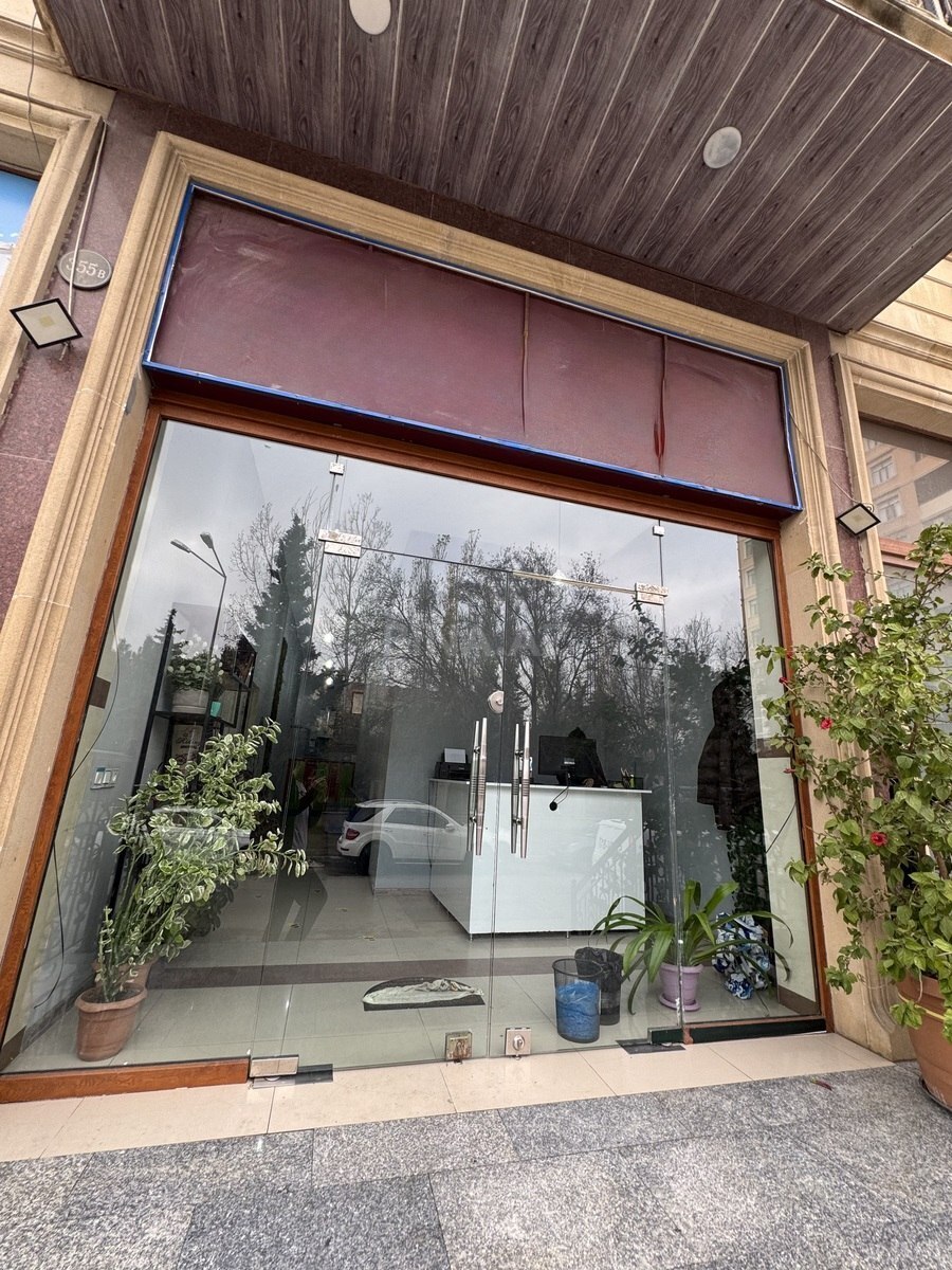 Объект - м. Азадлыг проспекти - 700.3 м² (7)