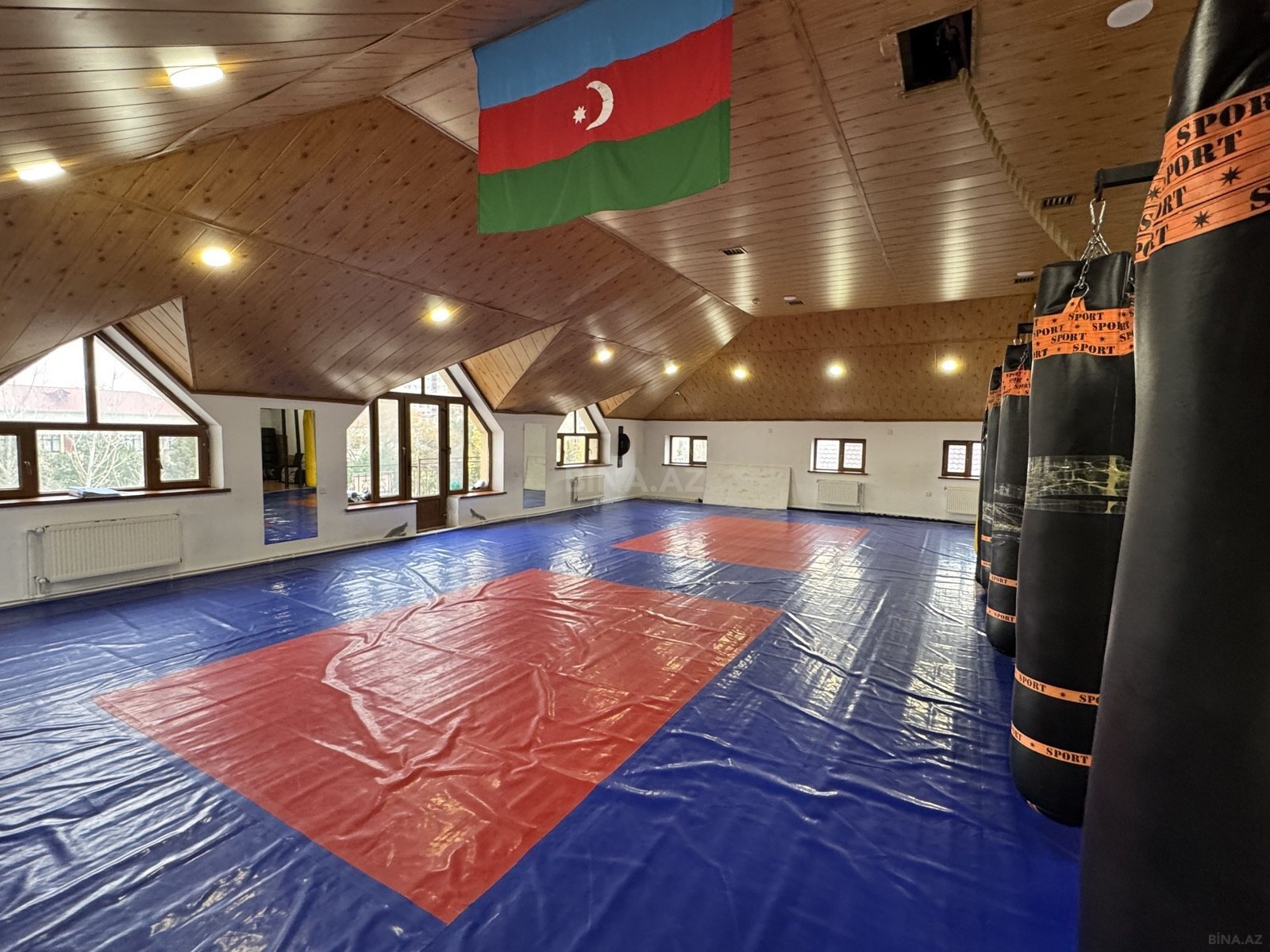 Объект - м. Азадлыг проспекти - 700.3 м² (28)