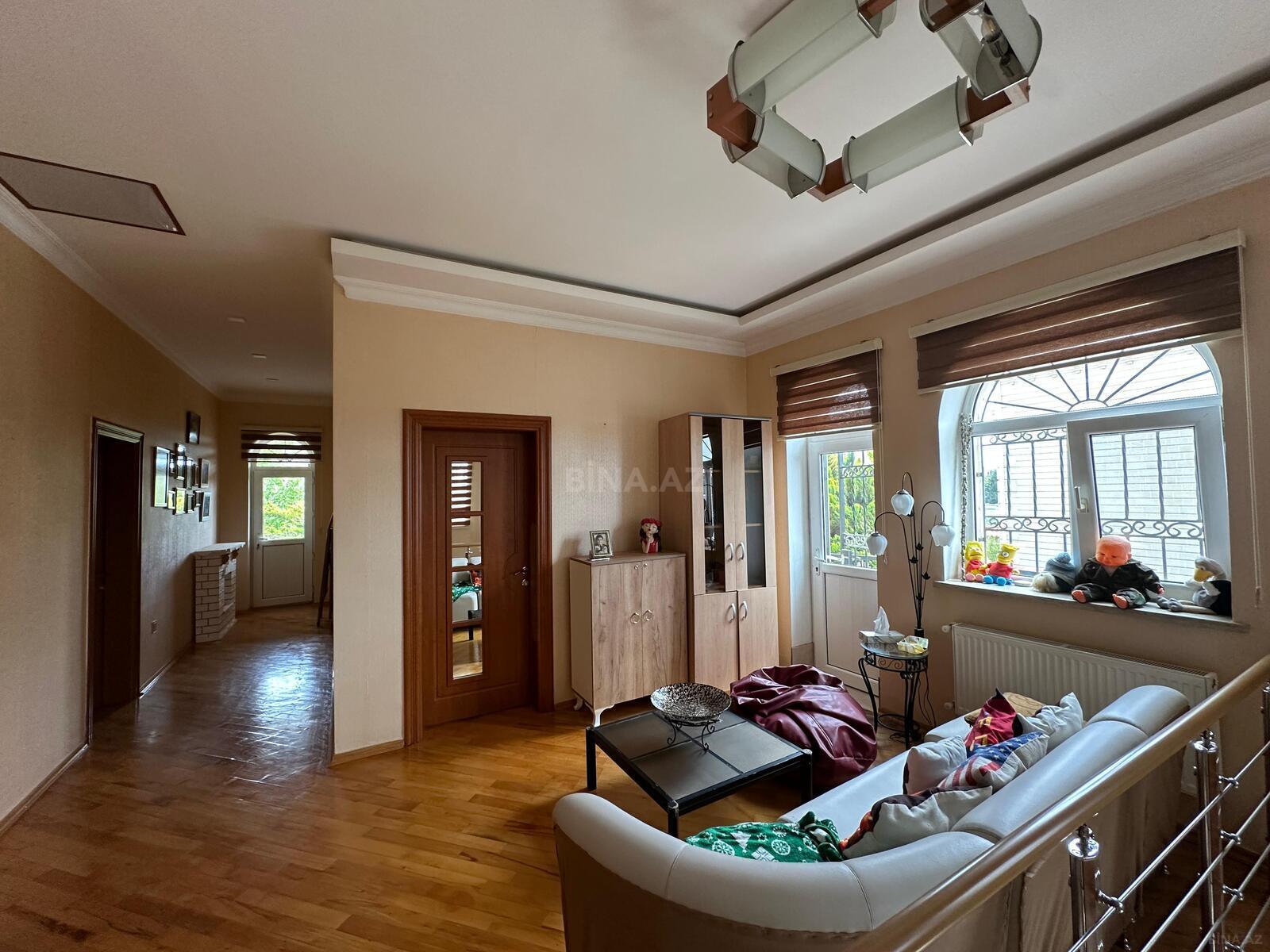 5 otaqlı həyət evi/bağ evi - Mərdəkan q. - 200 m² (13)