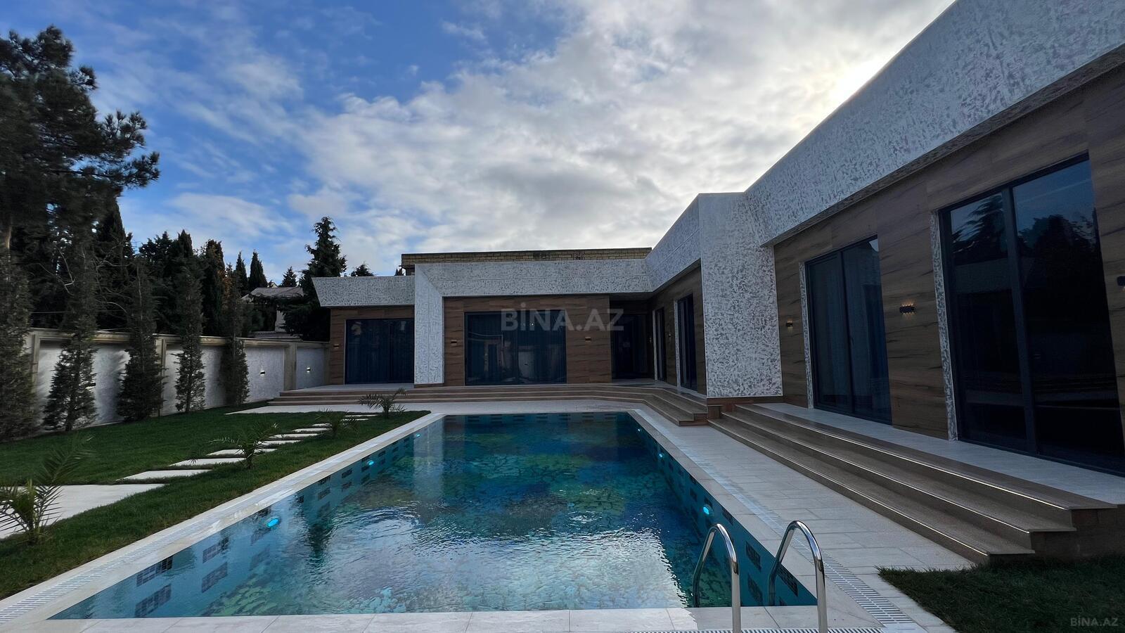 5 otaqlı həyət evi/bağ evi - Şüvəlan q. - 250 m² (1)