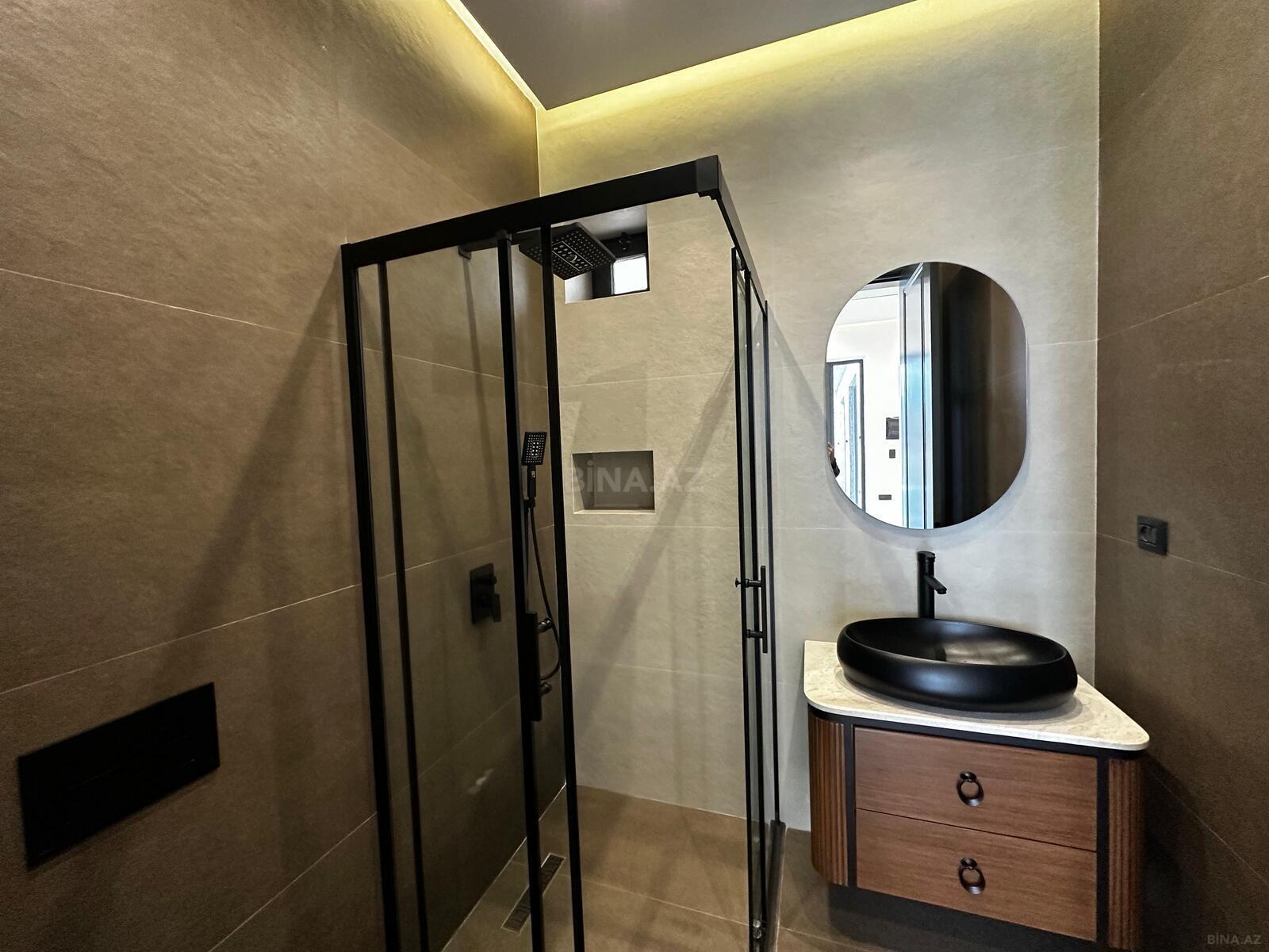 5 otaqlı həyət evi/bağ evi - Şüvəlan q. - 250 m² (12)