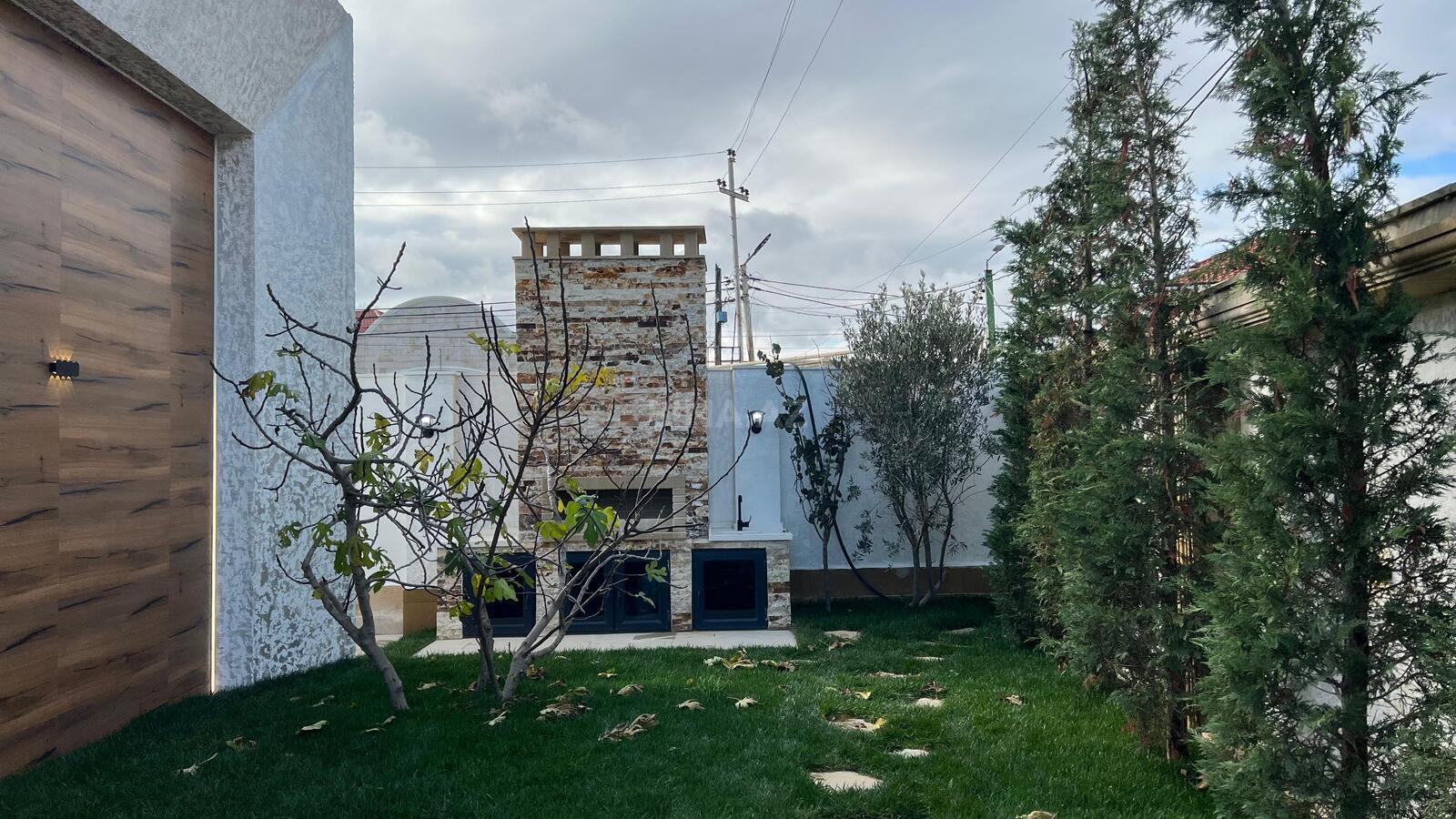 5 otaqlı həyət evi/bağ evi - Şüvəlan q. - 250 m² (29)