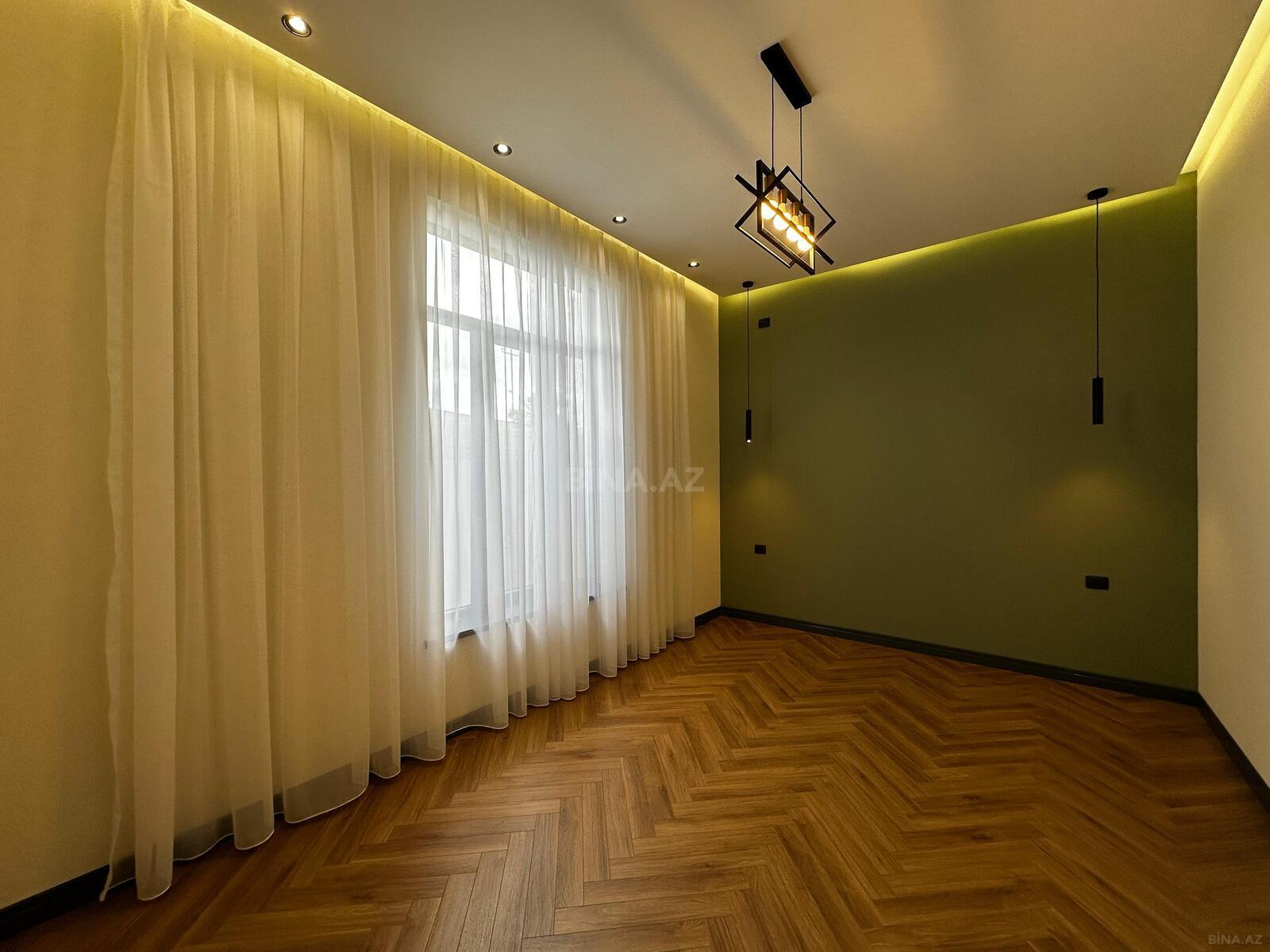 5 otaqlı həyət evi/bağ evi - Şüvəlan q. - 250 m² (20)