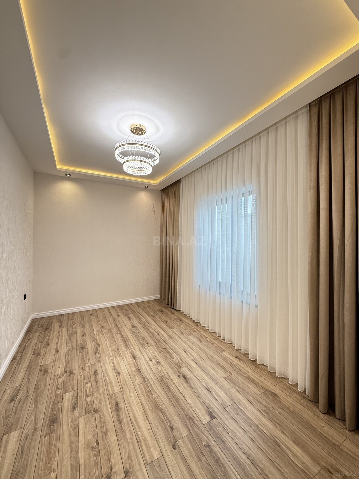4 otaqlı həyət evi/bağ evi - Şüvəlan q. - 120 m² (24)
