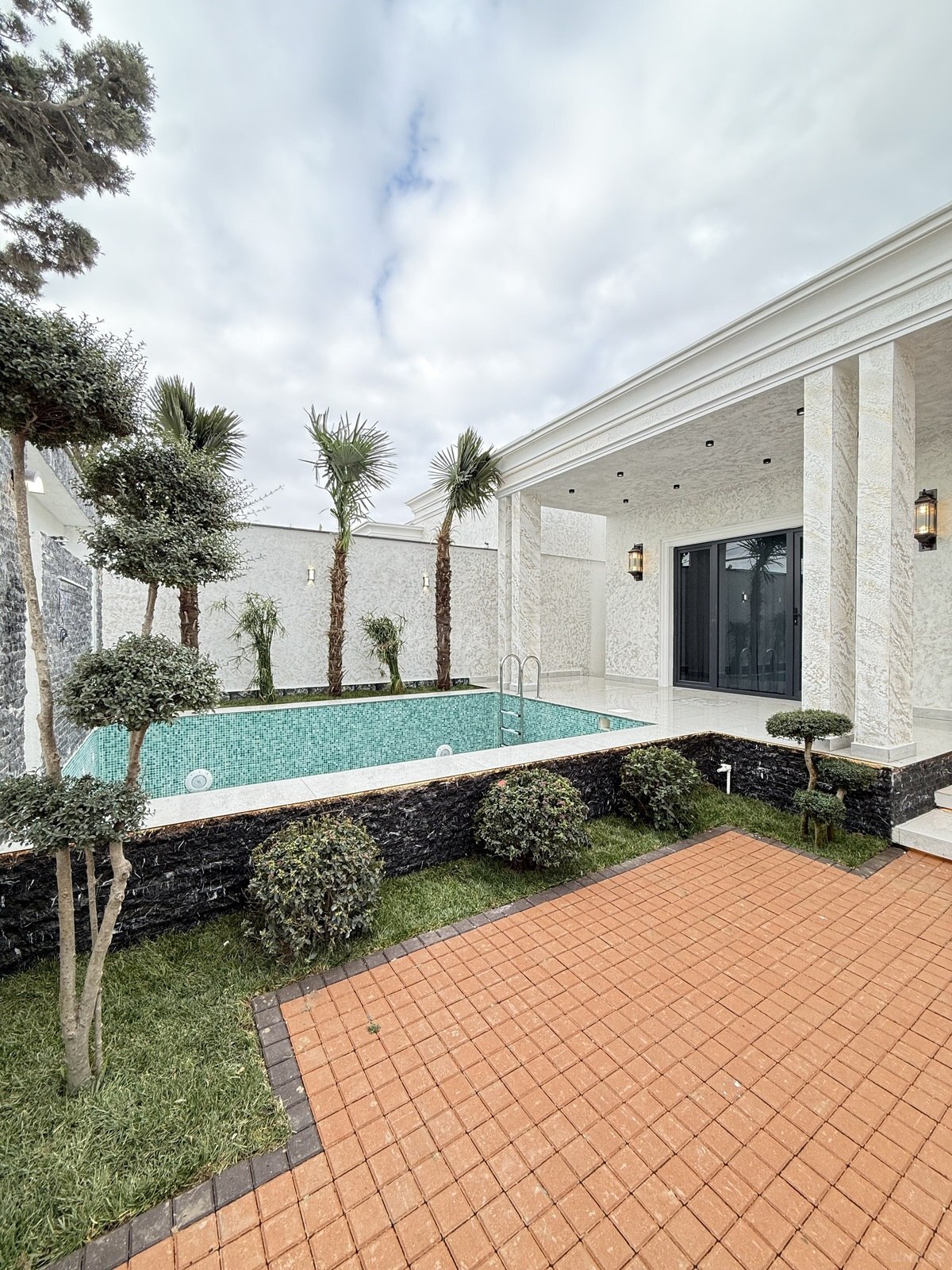 4 otaqlı həyət evi/bağ evi - Şüvəlan q. - 120 m² (3)