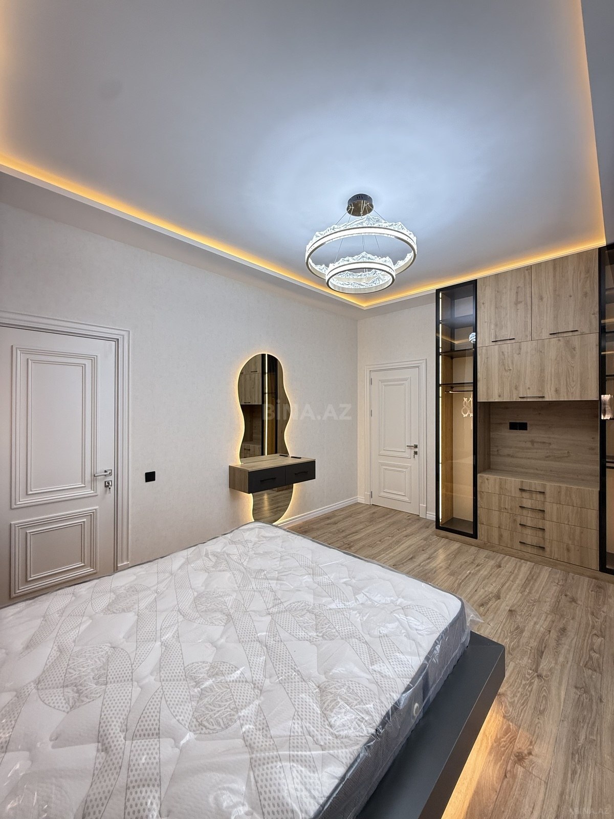 4 otaqlı həyət evi/bağ evi - Şüvəlan q. - 120 m² (23)