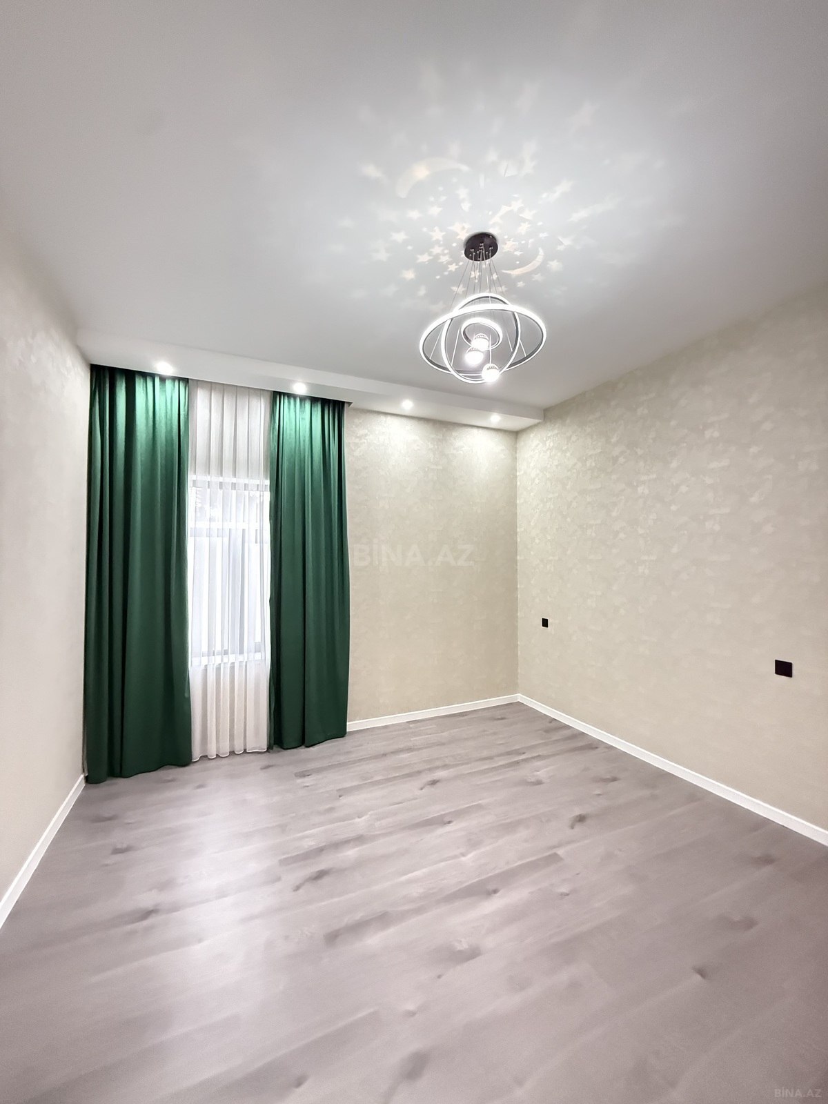 4 otaqlı həyət evi/bağ evi - Şüvəlan q. - 140 m² (18)
