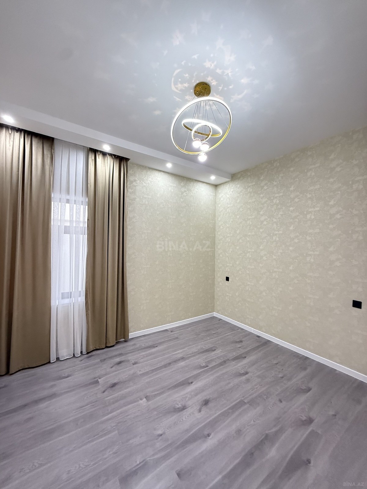 4 otaqlı həyət evi/bağ evi - Şüvəlan q. - 140 m² (17)