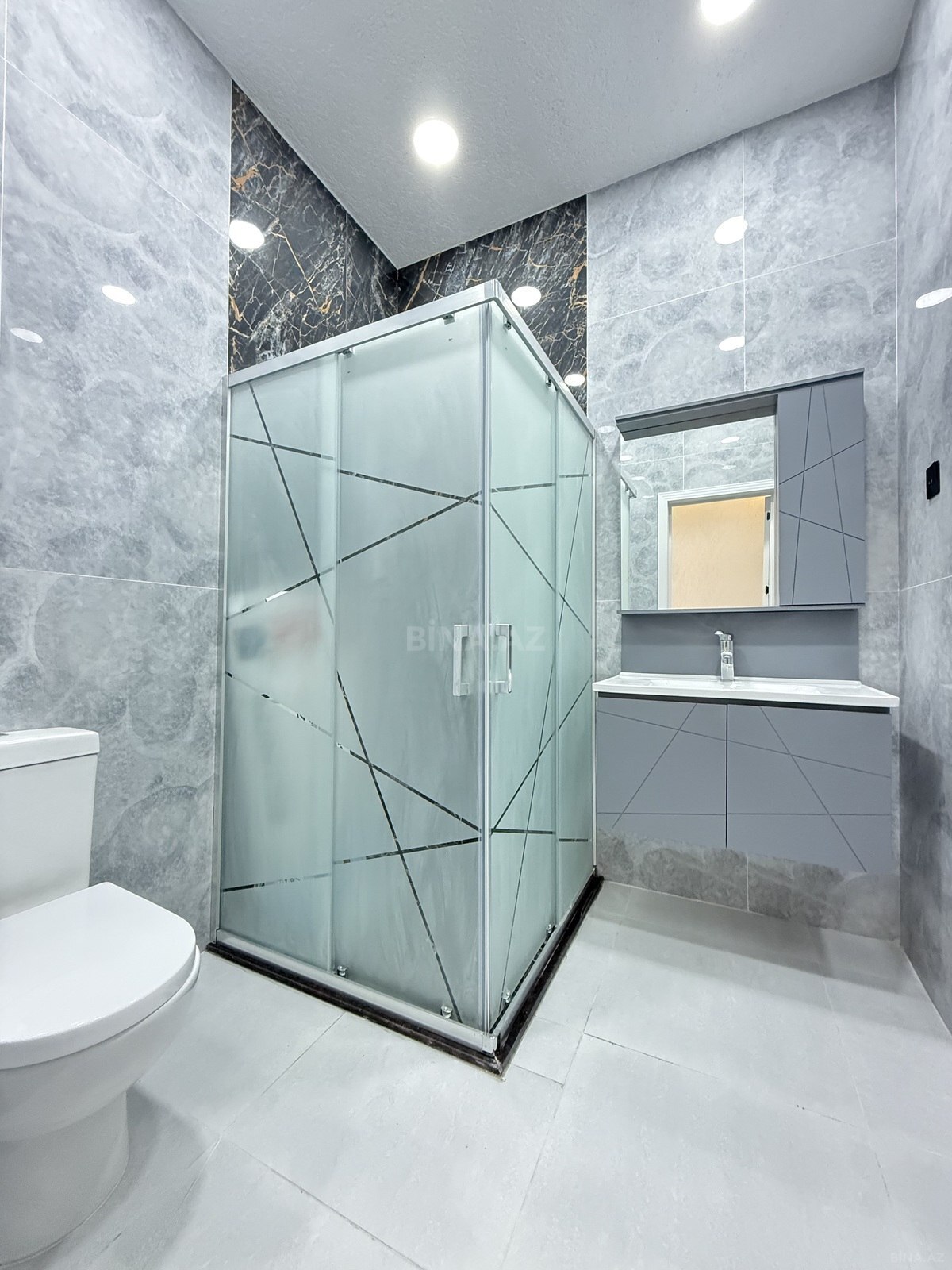 4 otaqlı həyət evi/bağ evi - Şüvəlan q. - 140 m² (16)