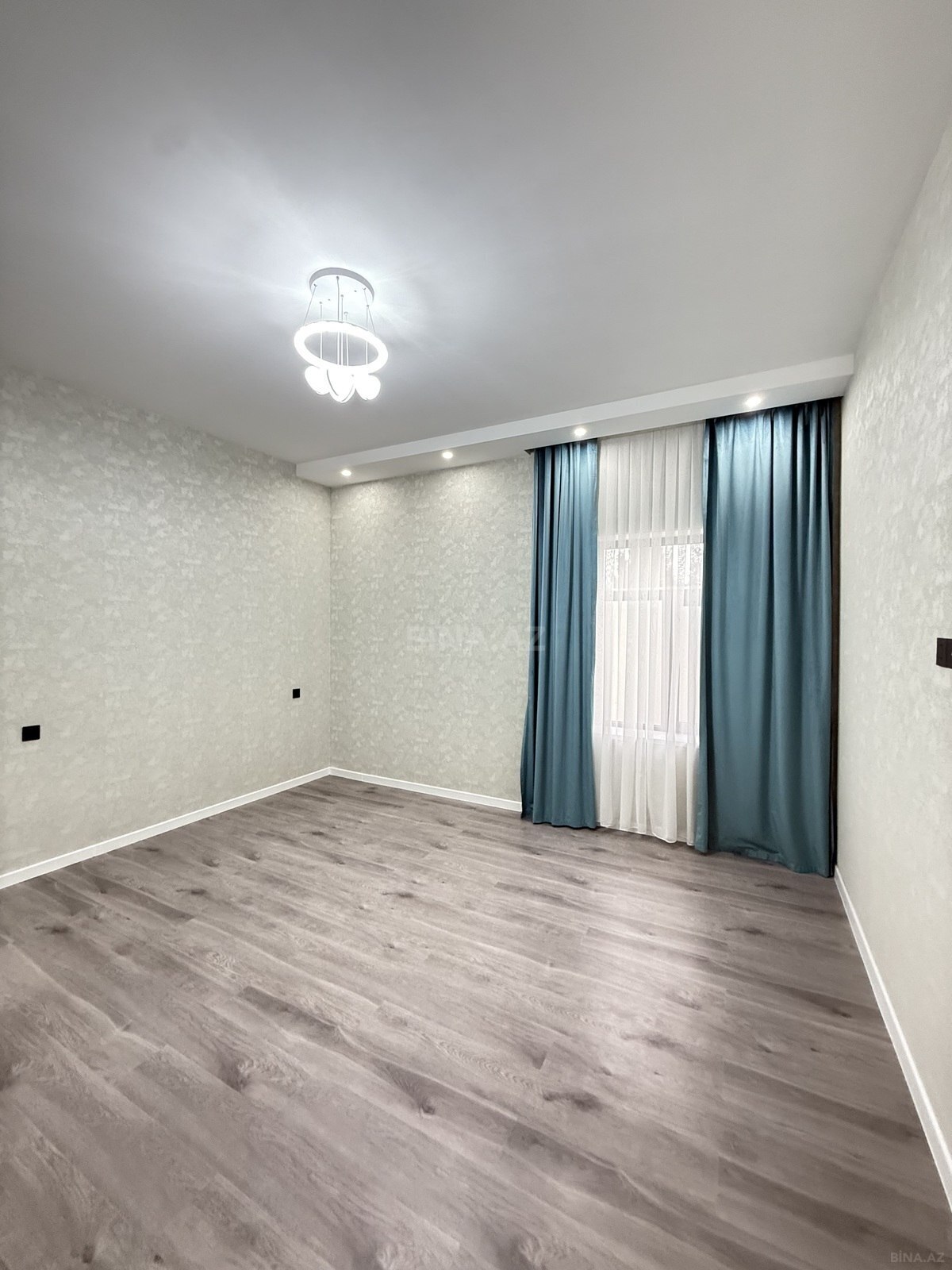 4 otaqlı həyət evi/bağ evi - Şüvəlan q. - 140 m² (14)