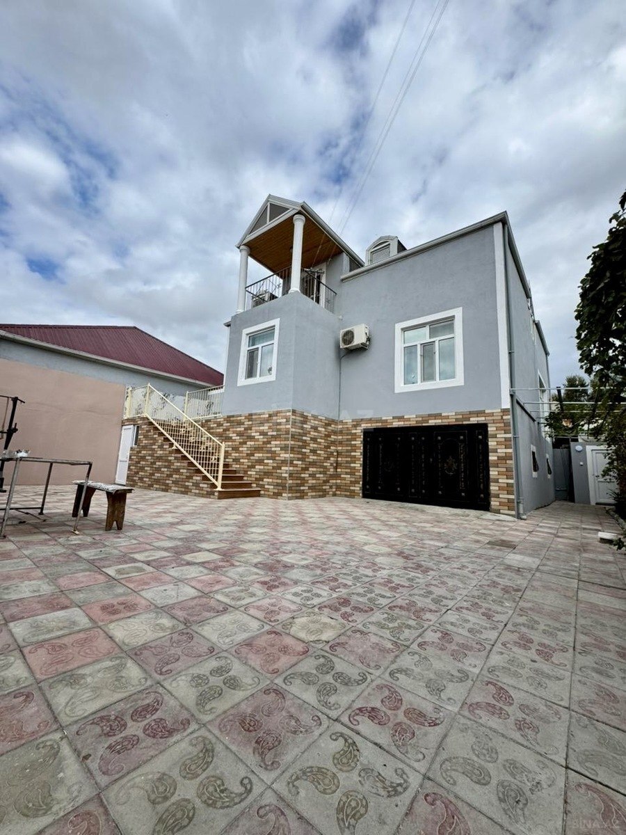 7 otaqlı həyət evi/bağ evi - Hövsan q. - 200 m² (1)