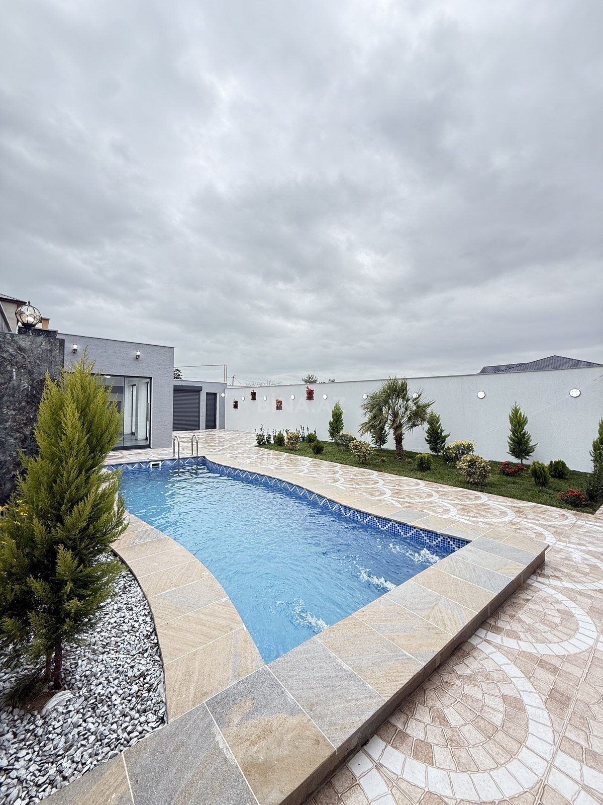 4 otaqlı həyət evi/bağ evi - Şüvəlan q. - 170 m² (5)
