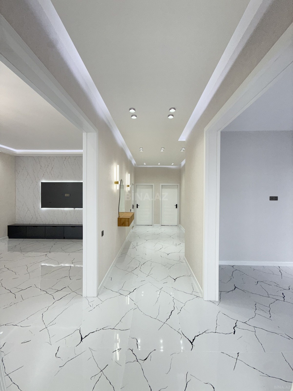 4 otaqlı həyət evi/bağ evi - Şüvəlan q. - 170 m² (10)