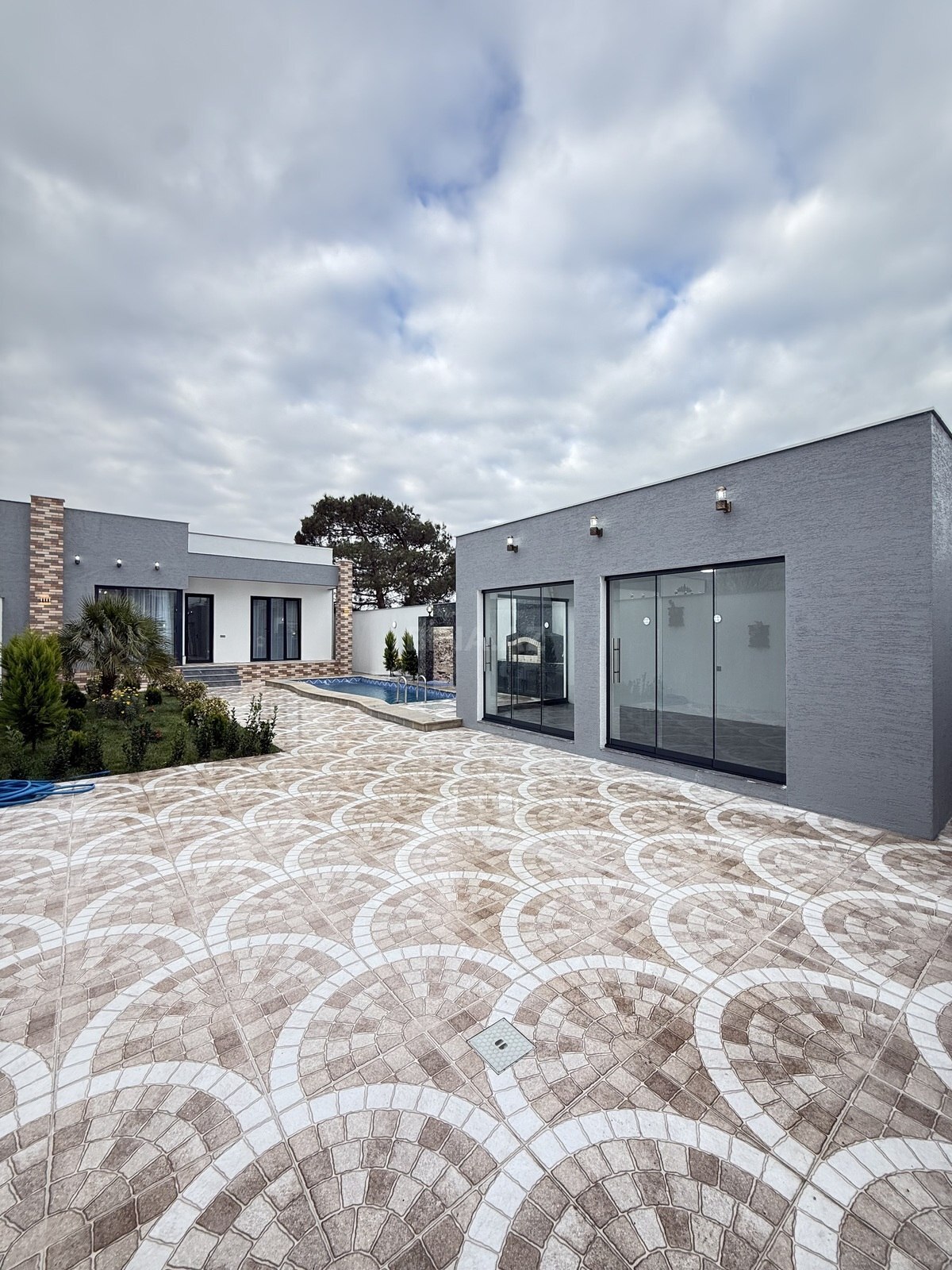 4 otaqlı həyət evi/bağ evi - Şüvəlan q. - 170 m² (6)