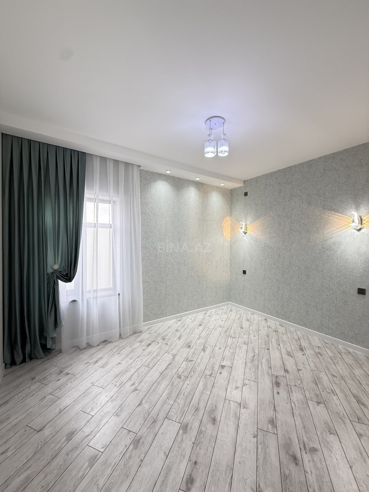4 otaqlı həyət evi/bağ evi - Şüvəlan q. - 170 m² (21)