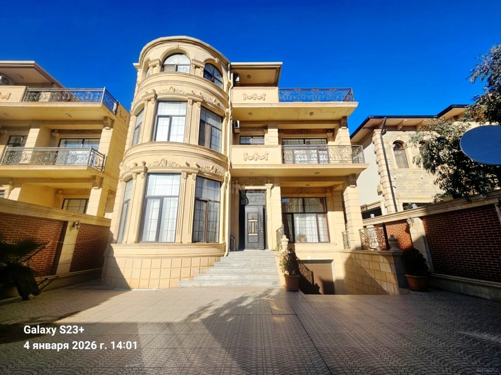 8 otaqlı həyət evi/bağ evi - Badamdar q. - 650 m² (1)