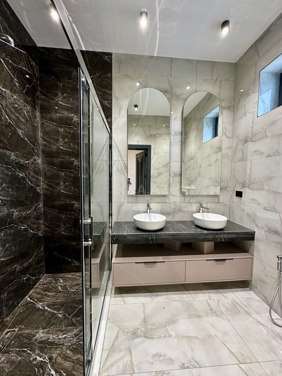 6-комн. дом/дача - пос. Шувеляны - 400 м² (8)