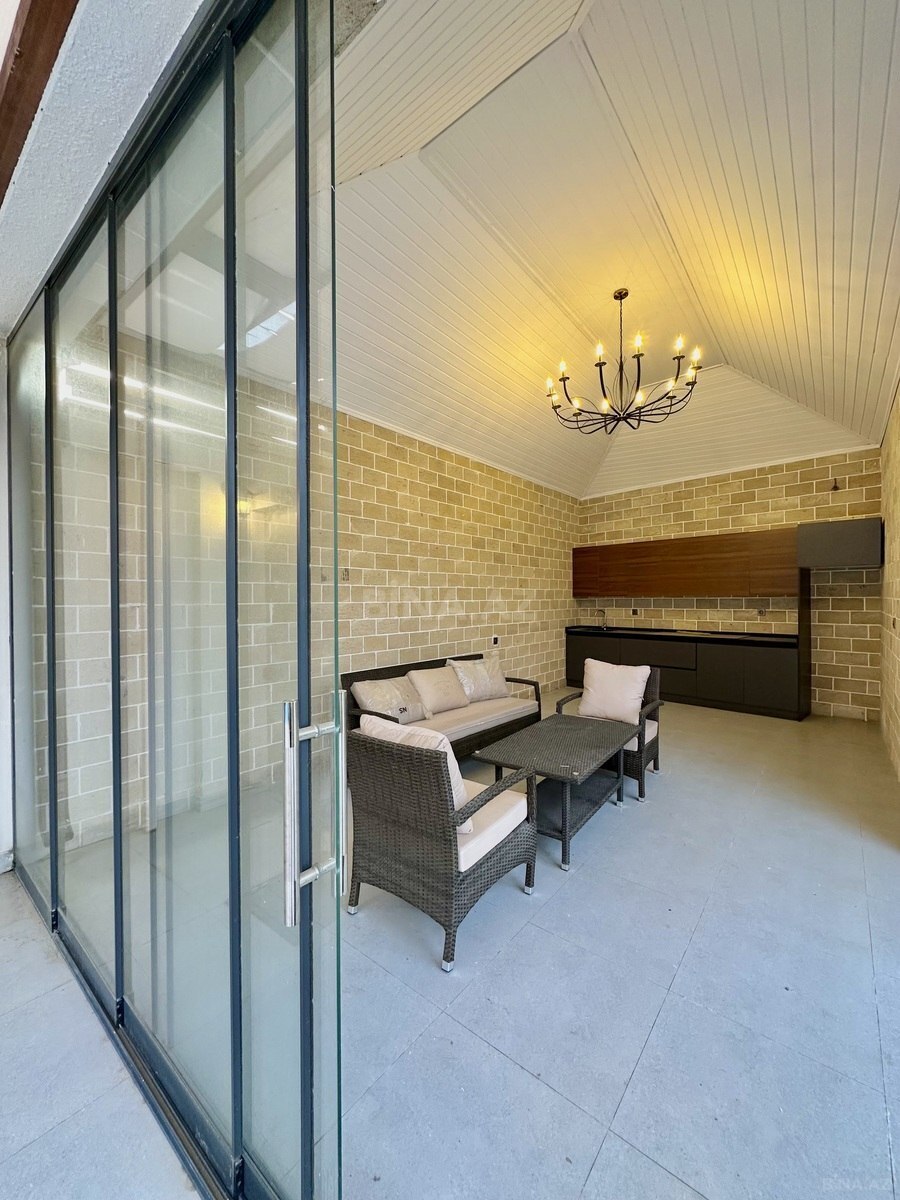 6-комн. дом/дача - пос. Шувеляны - 400 м² (5)