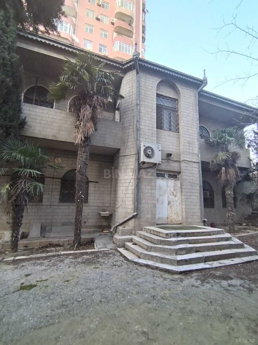 5 otaqlı həyət evi/bağ evi - İnşaatçılar m. - 500 m² (1)