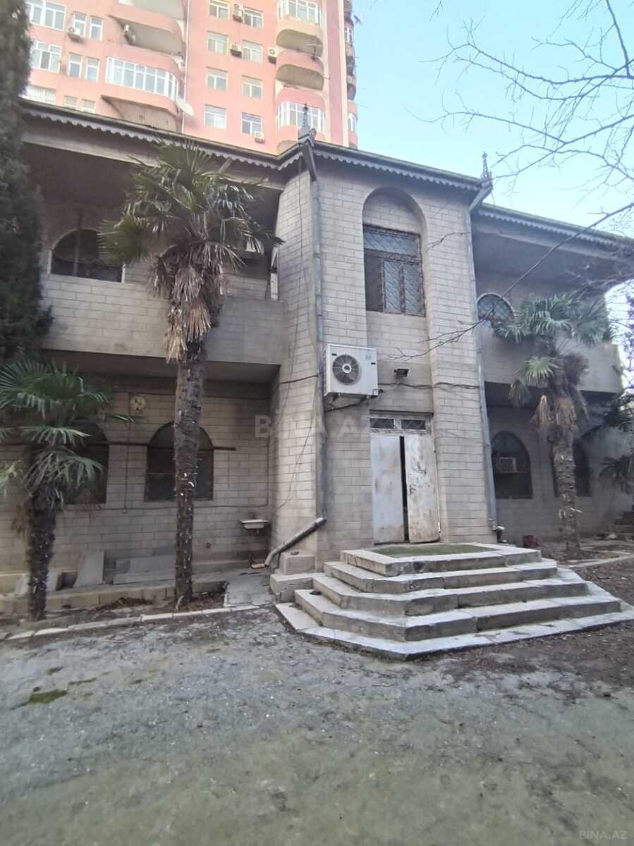 5 otaqlı həyət evi/bağ evi - İnşaatçılar m. - 500 m² (2)