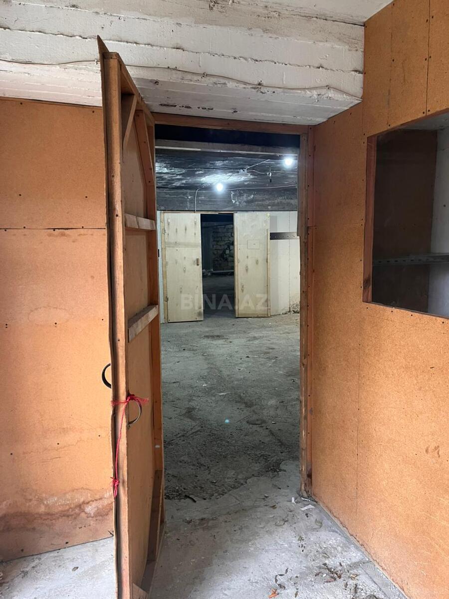 Obyekt - İnşaatçılar m. - 350 m² (16)