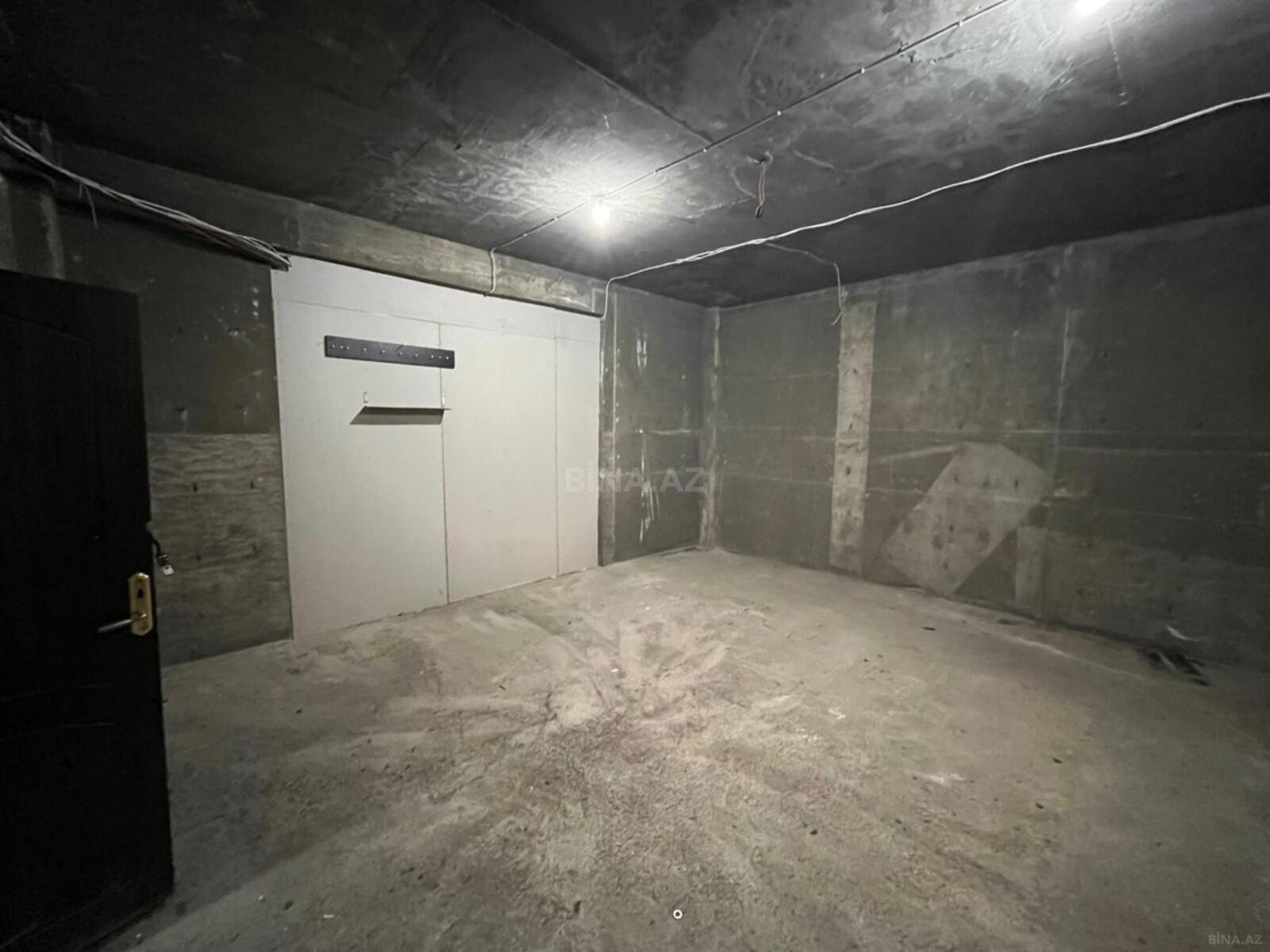 Obyekt - İnşaatçılar m. - 350 m² (15)
