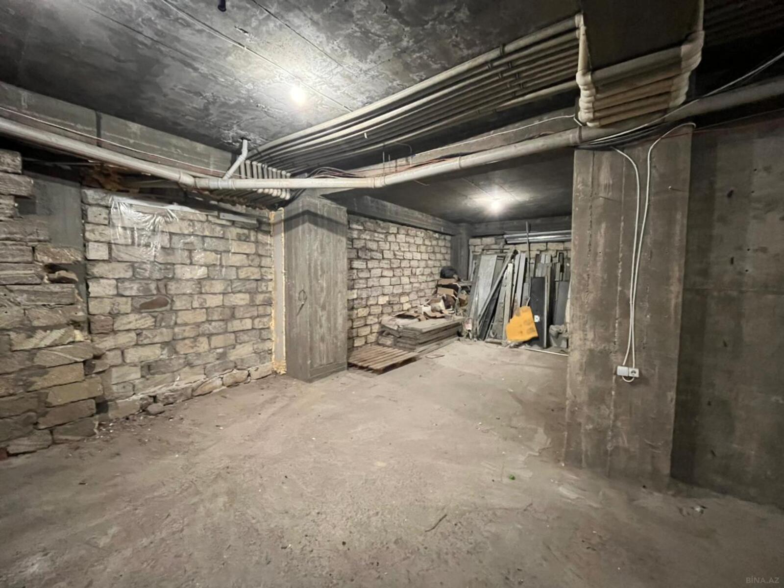 Obyekt - İnşaatçılar m. - 350 m² (6)