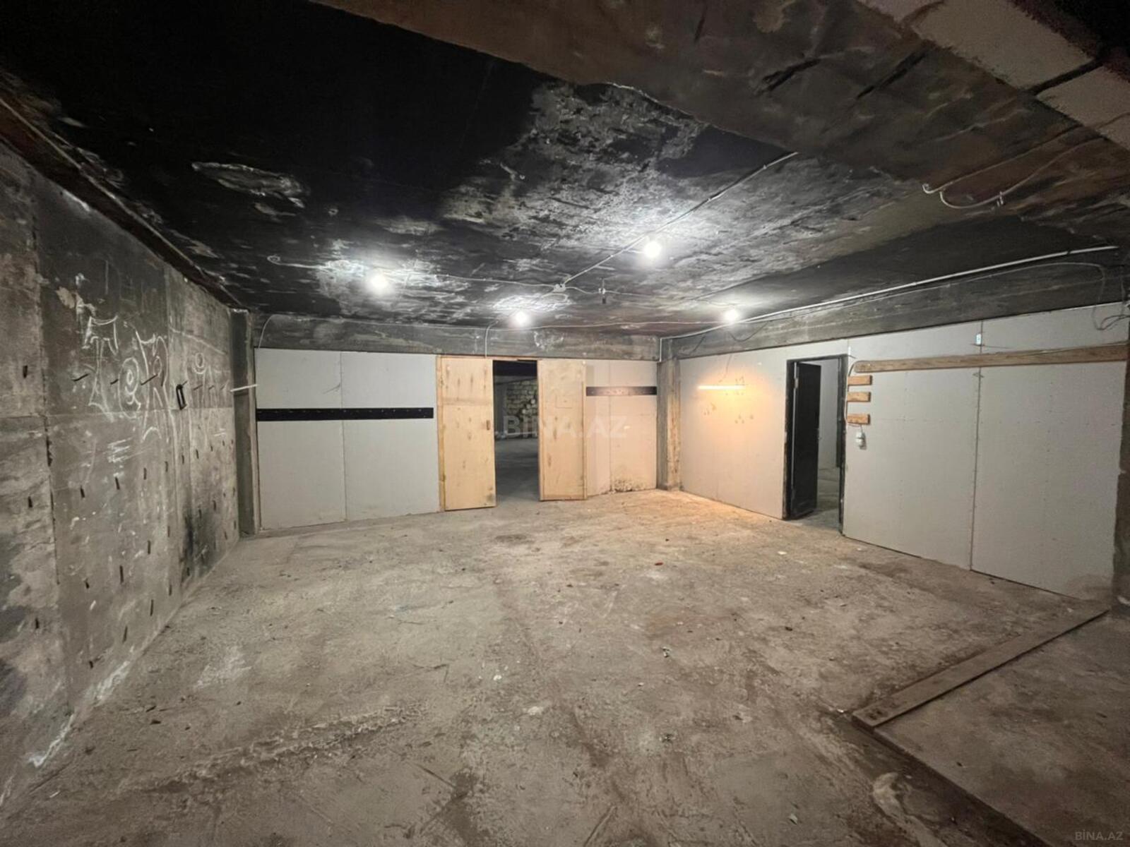 Obyekt - İnşaatçılar m. - 350 m² (9)