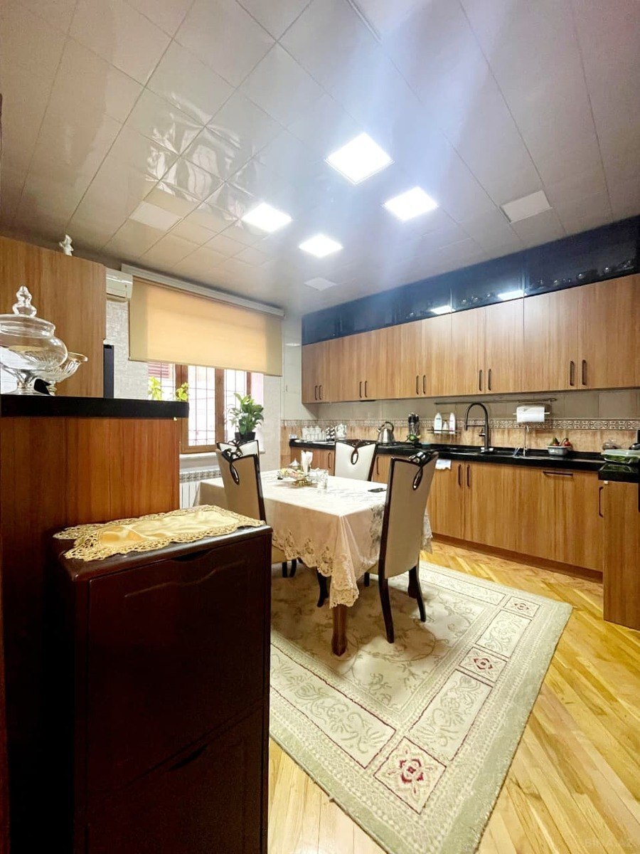 7 otaqlı həyət evi/bağ evi - Bakıxanov q. - 230 m² (16)