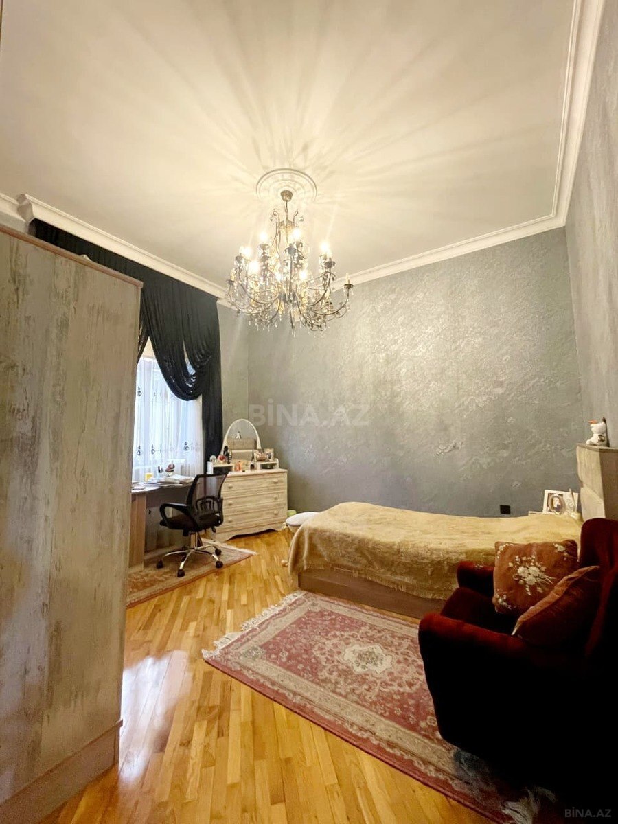 7 otaqlı həyət evi/bağ evi - Bakıxanov q. - 230 m² (9)