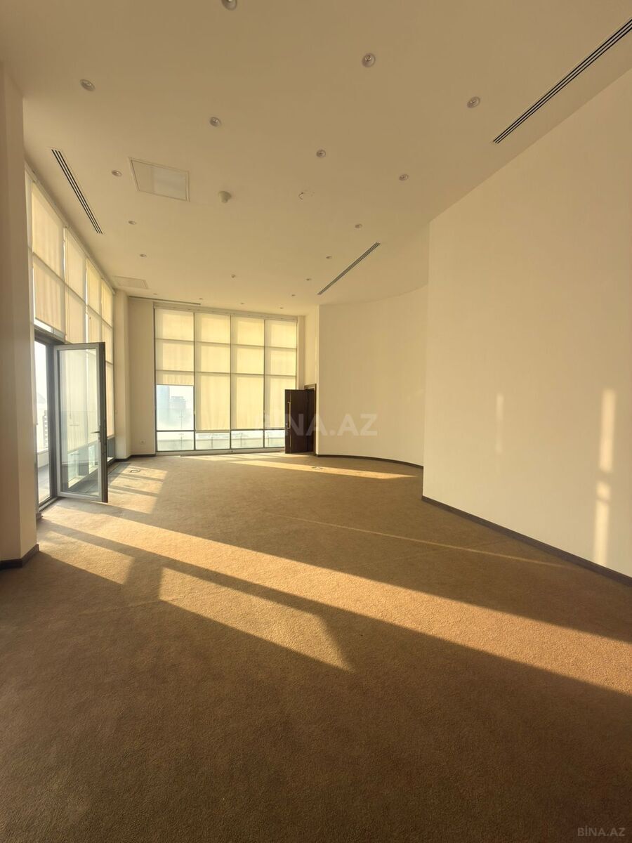 15 otaqlı ofis - Şah İsmayıl Xətai m. - 1600 m² (1)