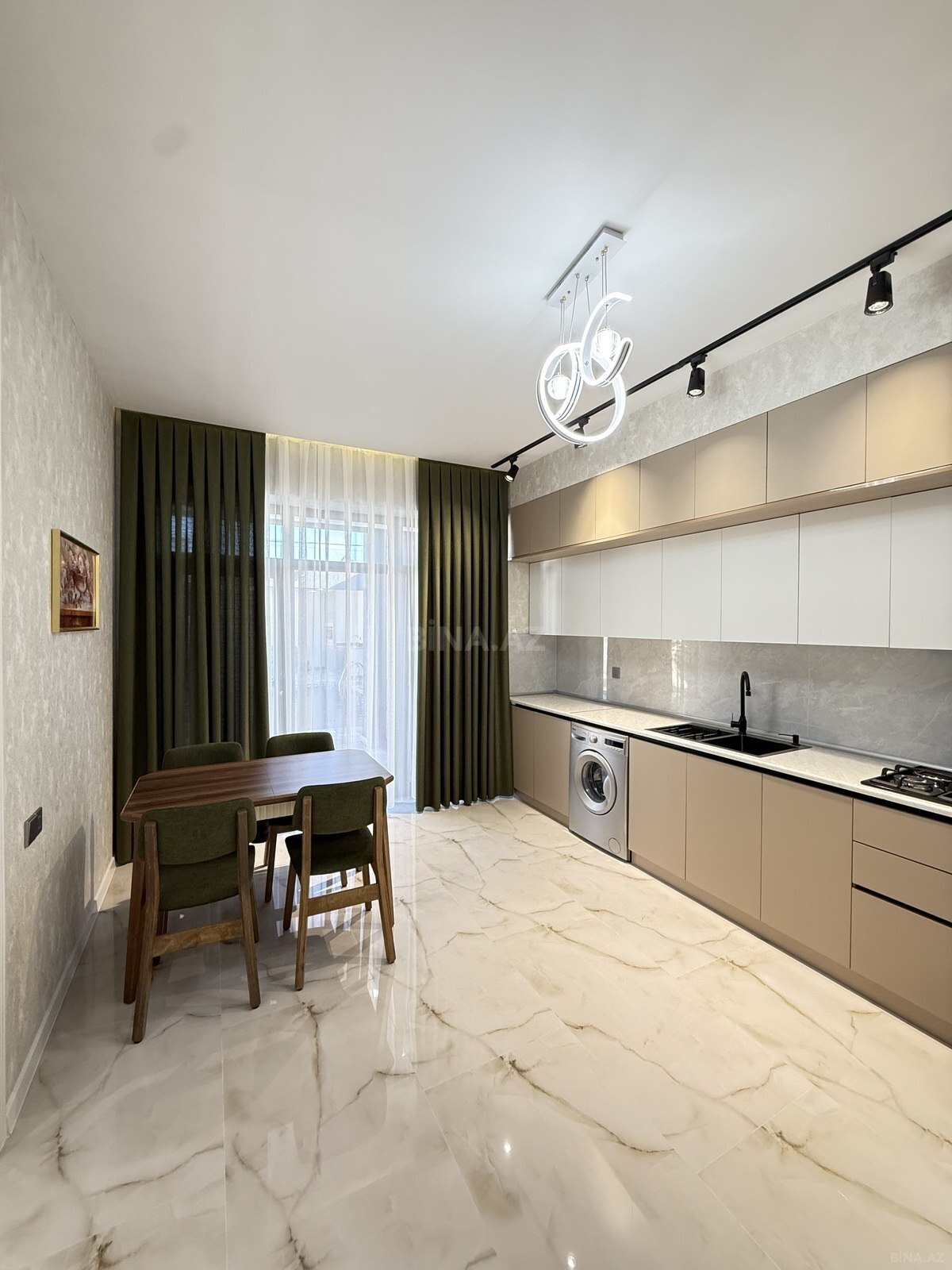 4 otaqlı həyət evi/bağ evi - Şüvəlan q. - 160 m² (14)