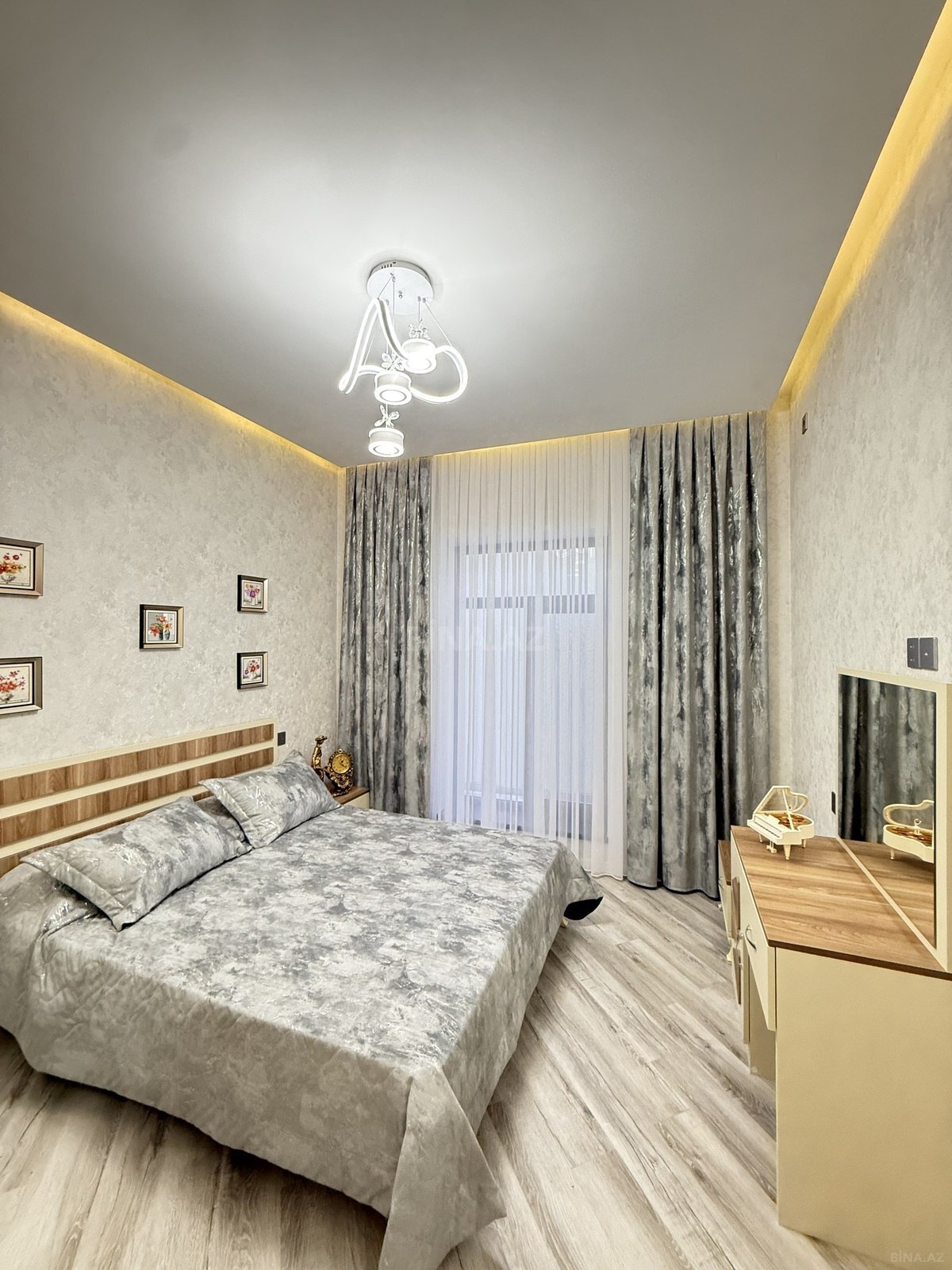 4 otaqlı həyət evi/bağ evi - Şüvəlan q. - 160 m² (21)