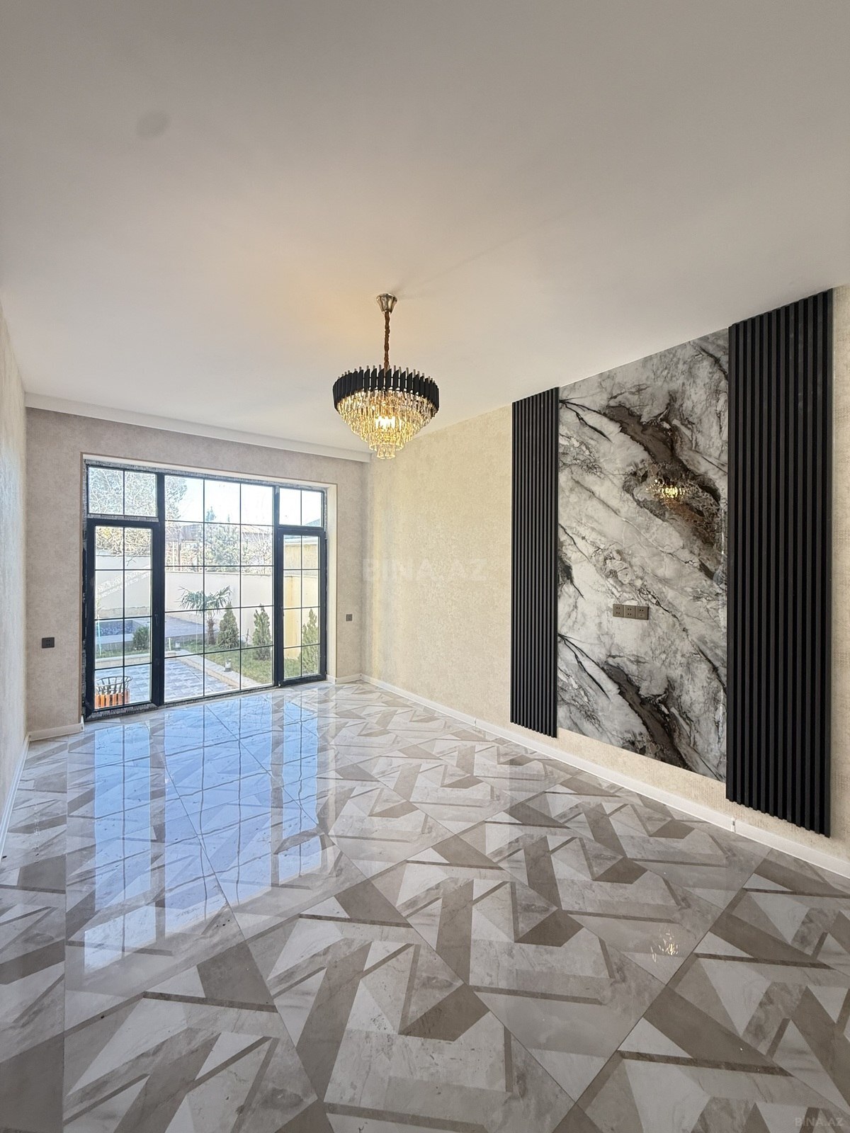 4 otaqlı həyət evi/bağ evi - Şüvəlan q. - 200 m² (6)