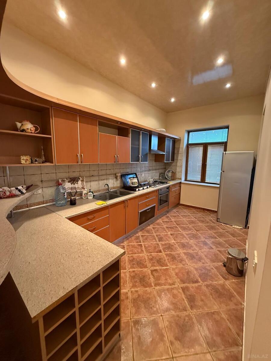 6 otaqlı həyət evi/bağ evi - Buzovna q. - 280 m² (11)