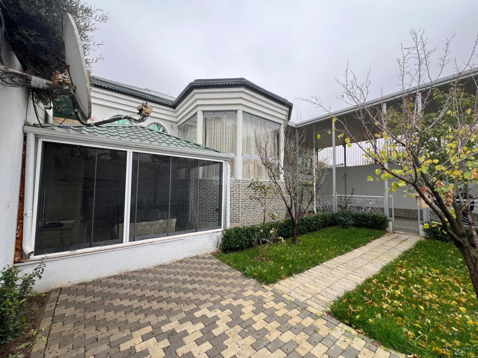 5 otaqlı həyət evi/bağ evi - Qaraçuxur q. - 225 m² (2)