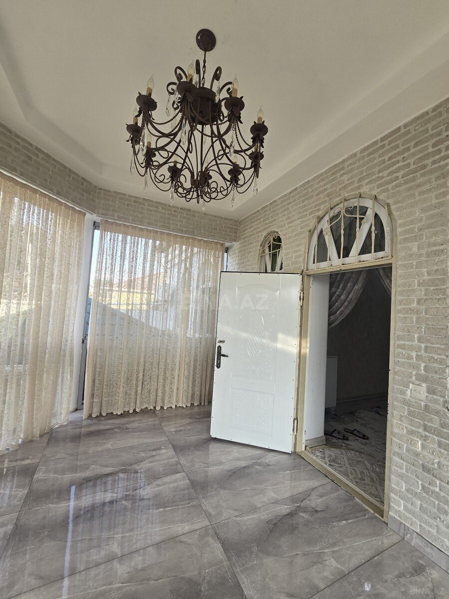 5 otaqlı həyət evi/bağ evi - Qaraçuxur q. - 225 m² (6)
