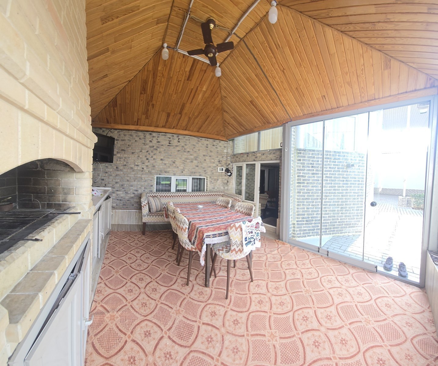 5 otaqlı həyət evi/bağ evi - Qaraçuxur q. - 225 m² (24)